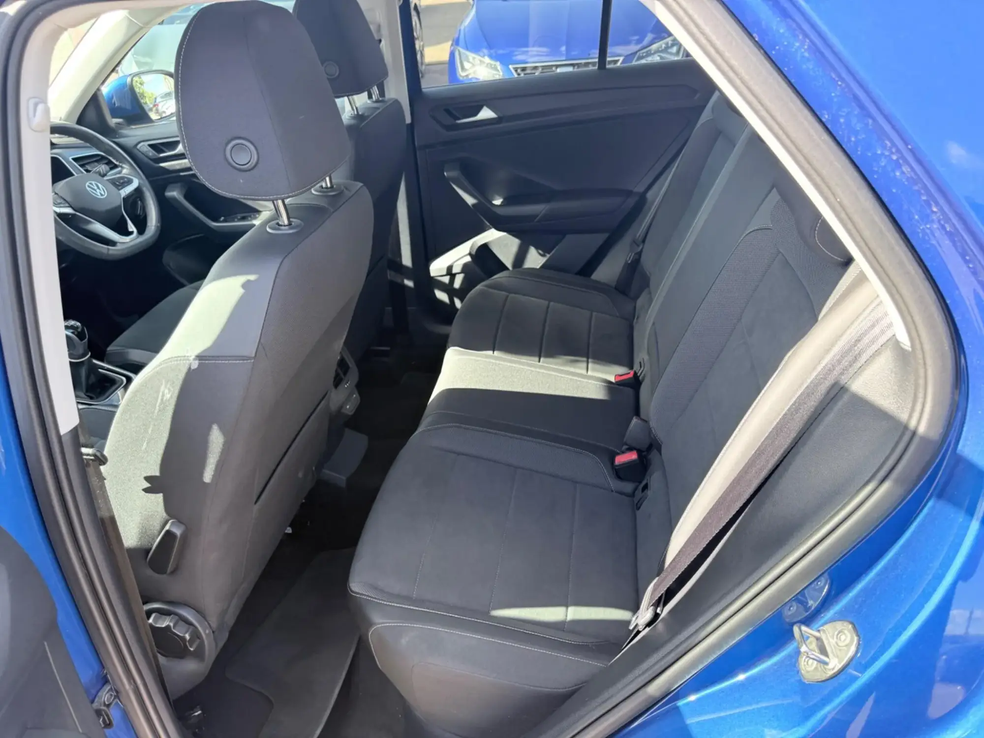 Volkswagen T-Roc Image 13 Volkswagen T-Roc Image 13