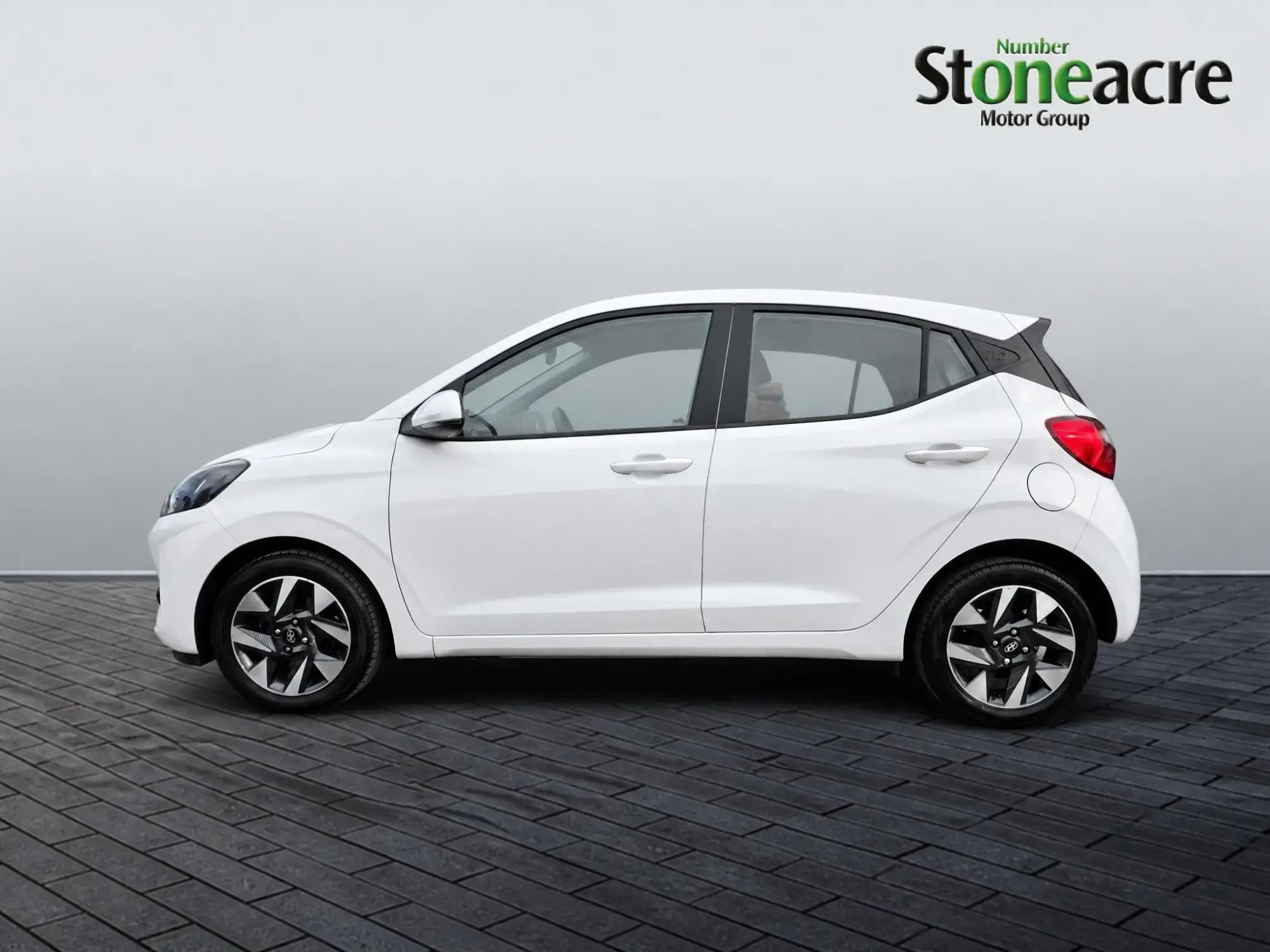 Hyundai i10 Image 6 Hyundai i10 Image 6
