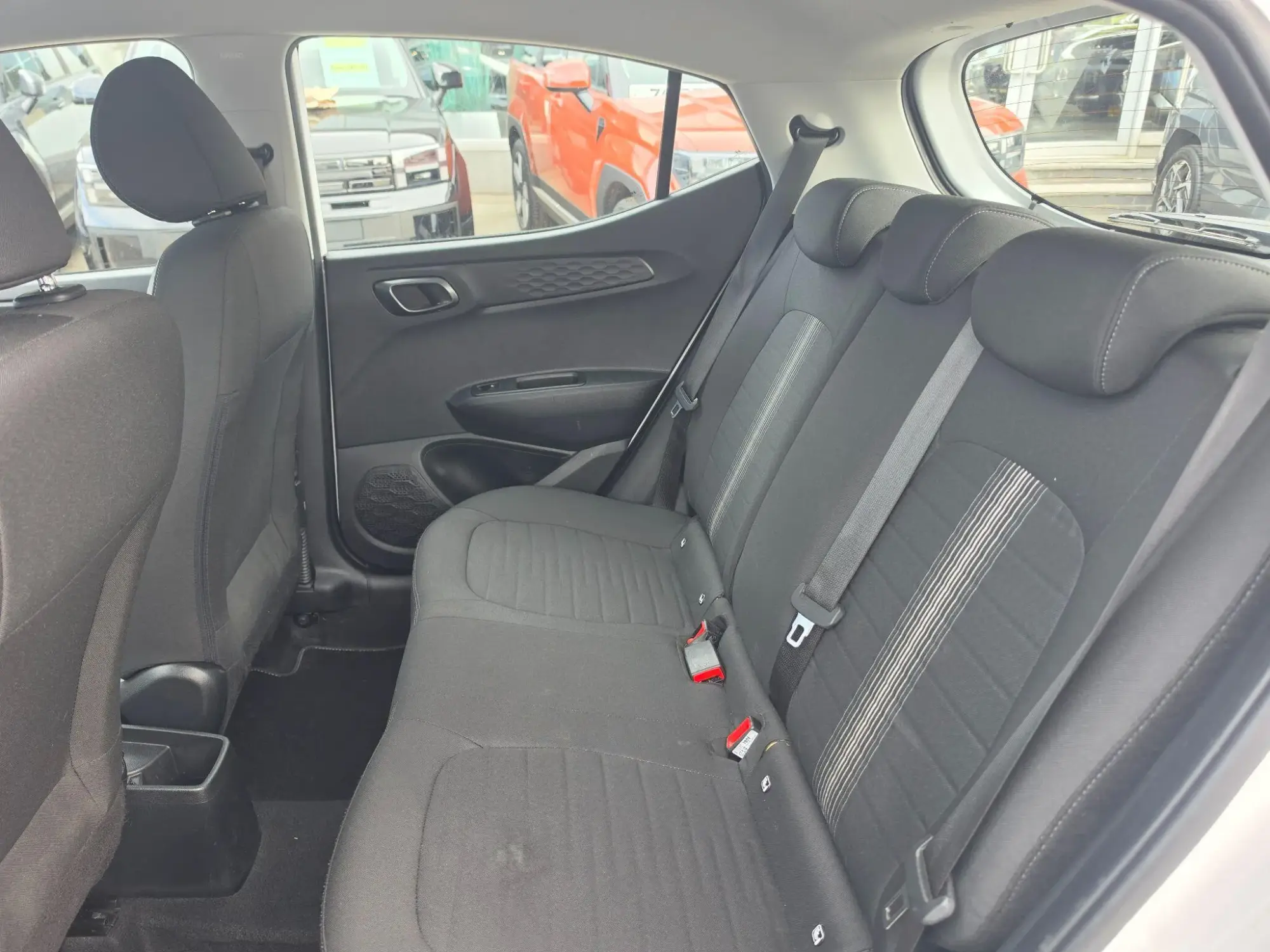 Hyundai i10 Image 10 Hyundai i10 Image 10