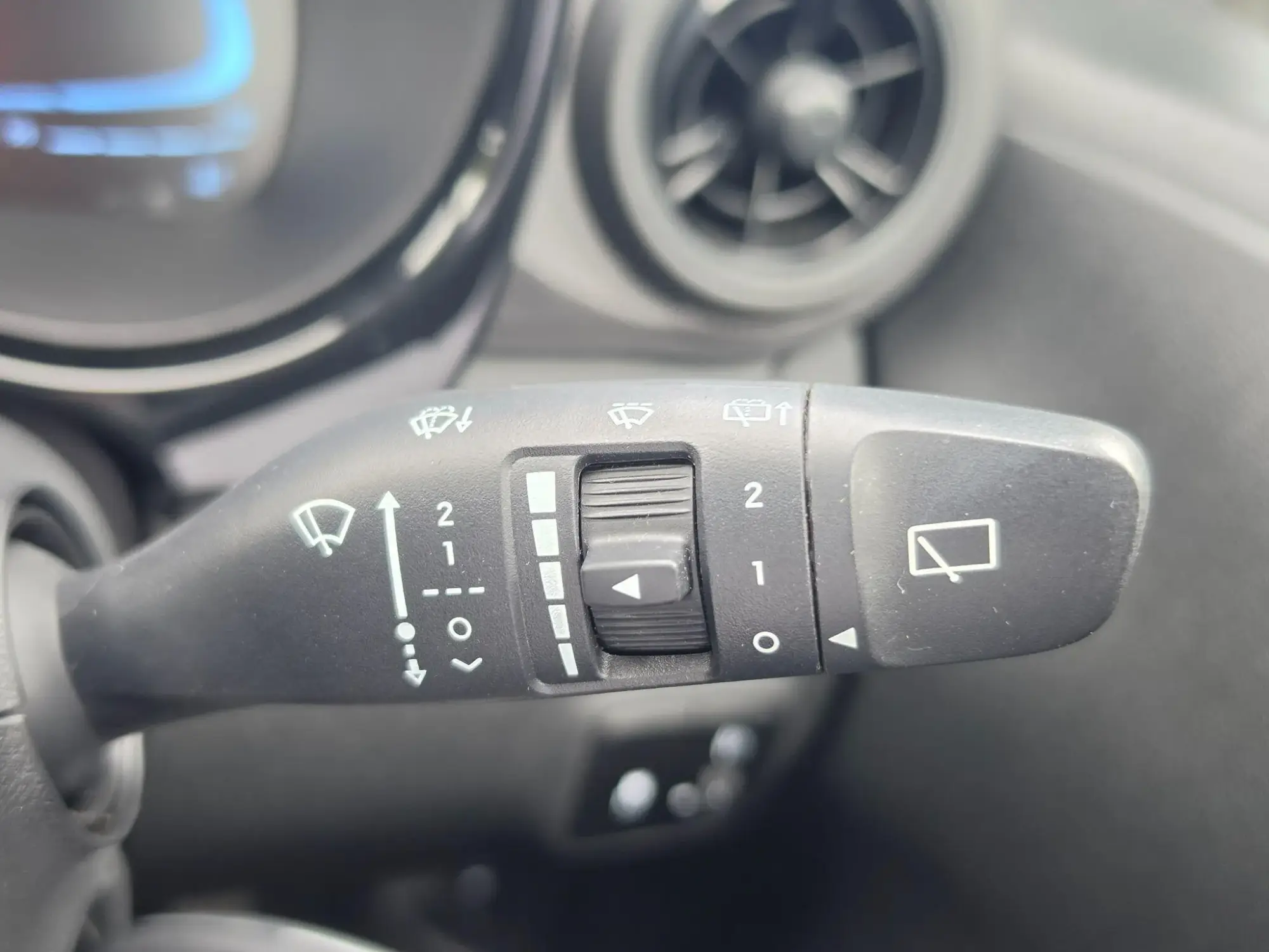 Hyundai i10 Image 16 Hyundai i10 Image 16