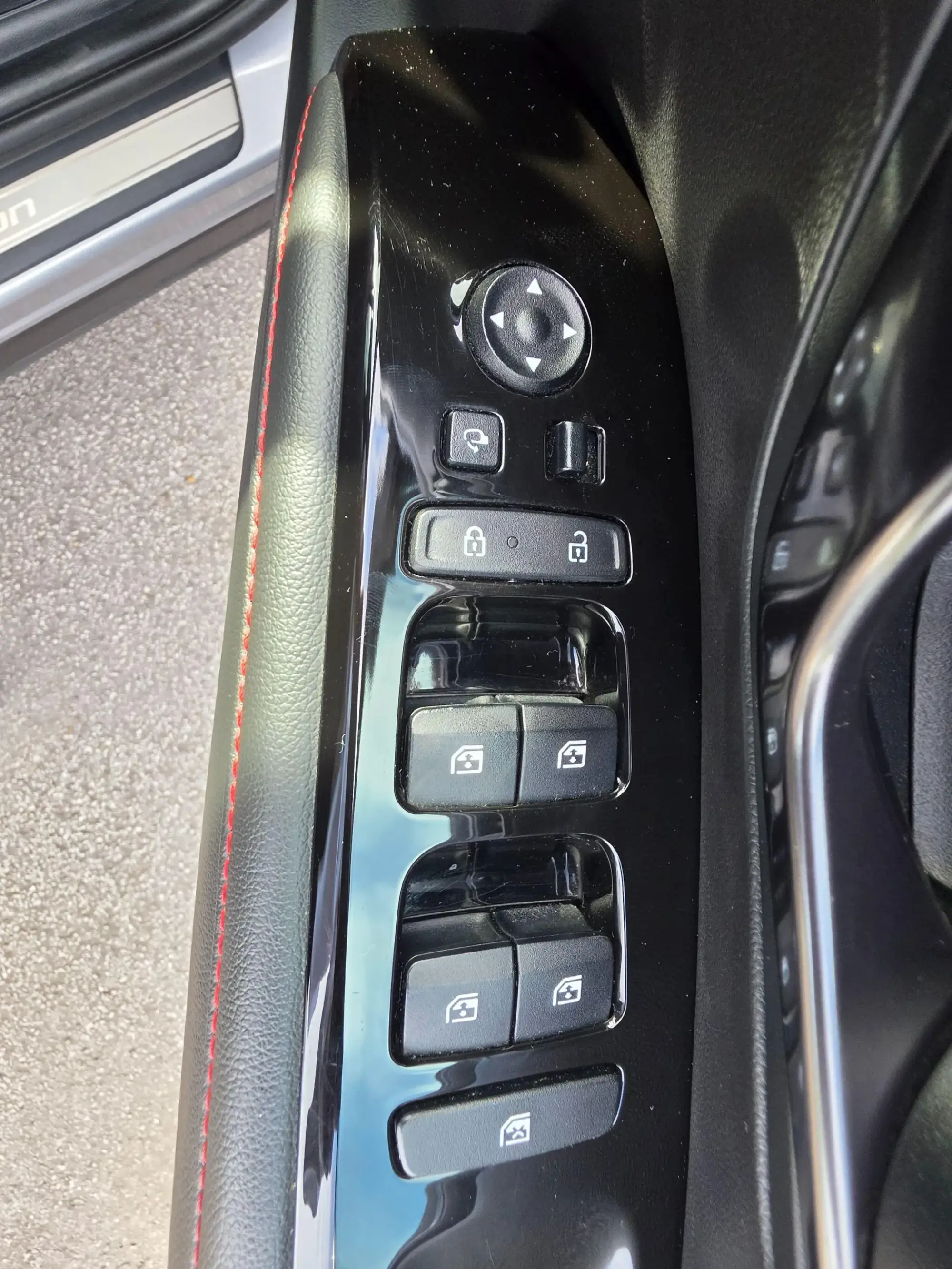 Hyundai TUCSON Hybrid Image 14 Hyundai TUCSON Hybrid Image 14