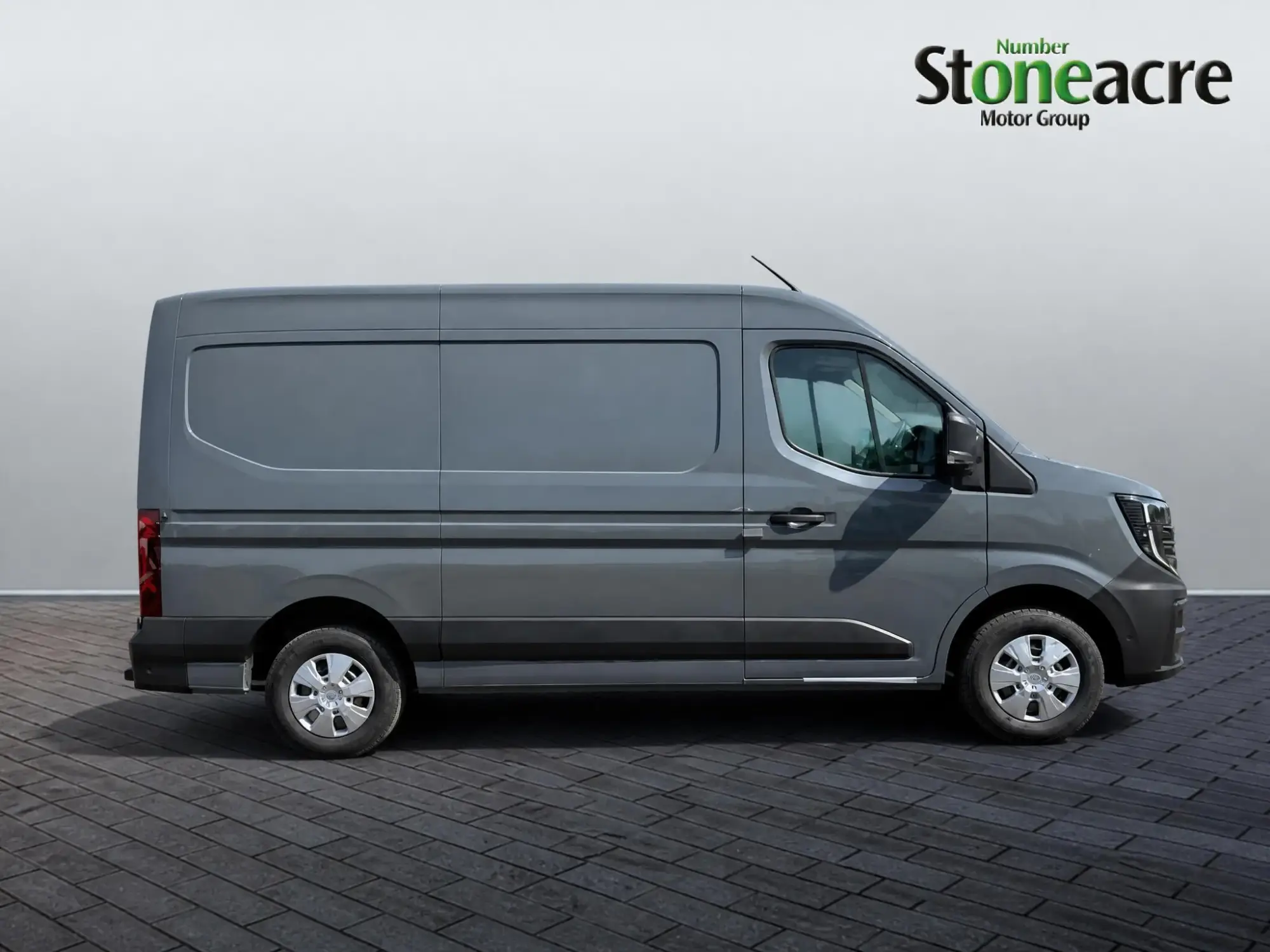 Nissan Interstar Image 2 Nissan Interstar Image 2