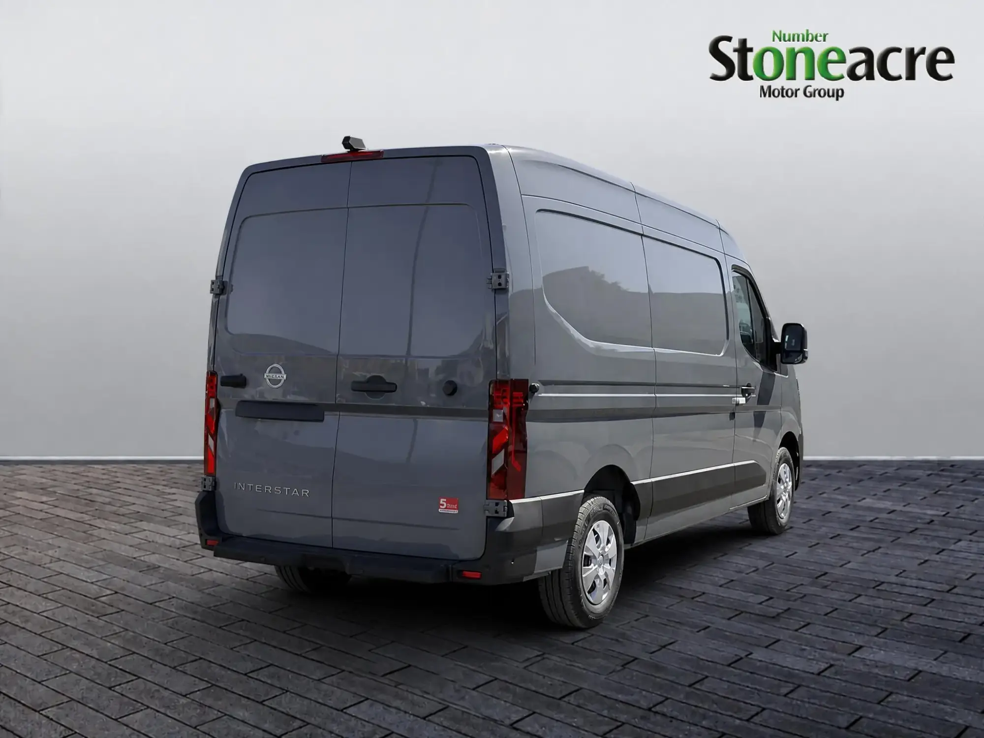 Nissan Interstar Image 3 Nissan Interstar Image 3