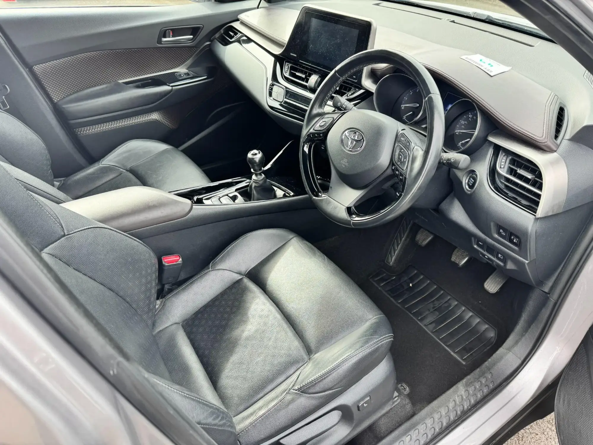 Toyota C-HR Image 11 Toyota C-HR Image 11