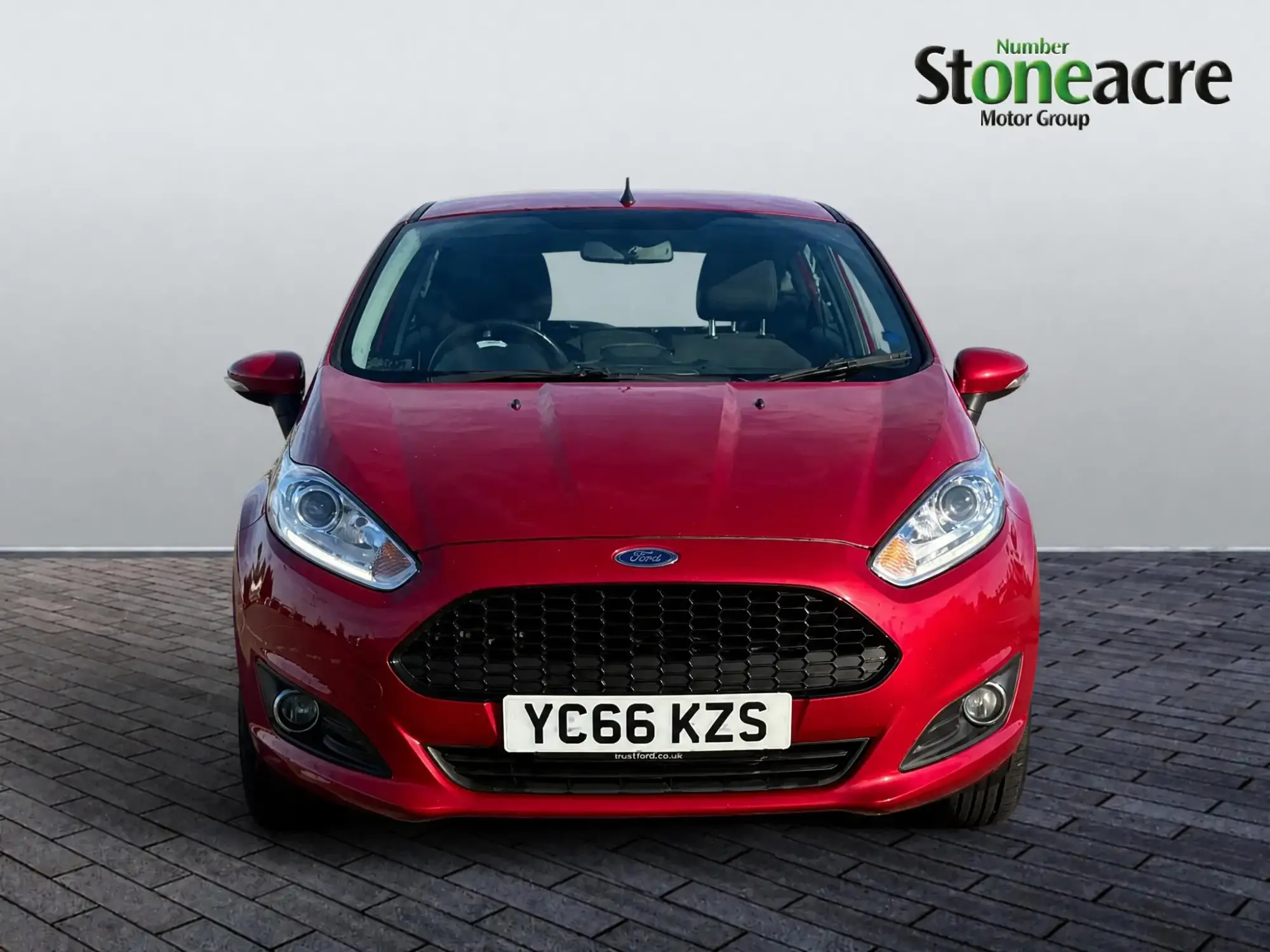 Ford Fiesta 1.0T EcoBoost Zetec Hatchback 5dr Petrol Manual Euro 6 (s/s) (100 ps) YC66KZS Image 2 Ford Fiesta 1.0T EcoBoost Zetec Hatchback 5dr Petrol Manual Euro 6 (s/s) (100 ps) YC66KZS Image 2