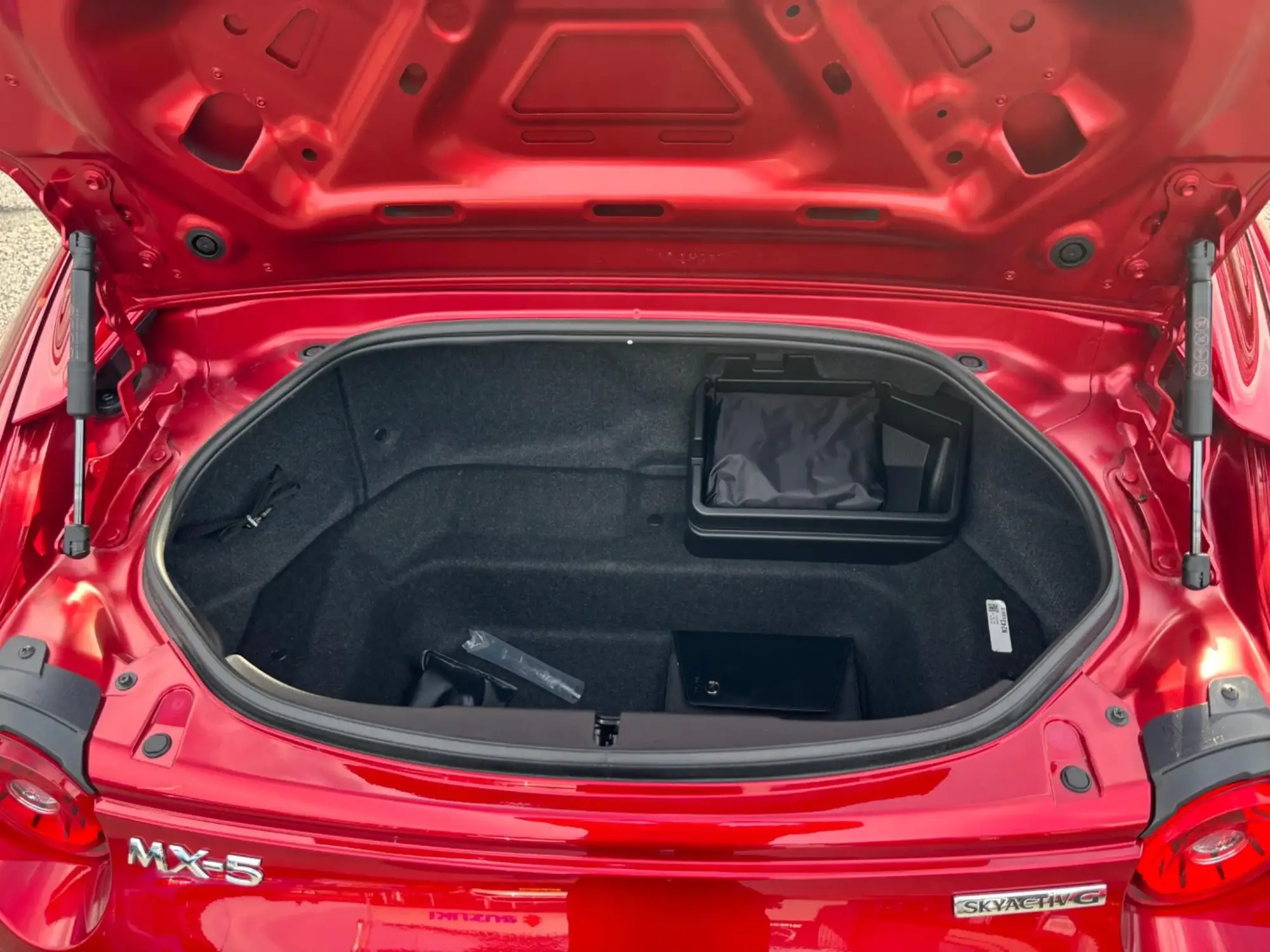 Mazda MX-5 RF Image 8 Mazda MX-5 RF Image 8