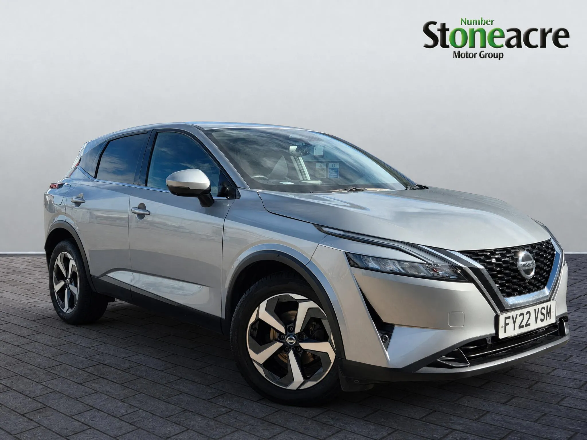 Nissan Qashqai undefined 1.3 DiG-T MH N-Connecta 5dr