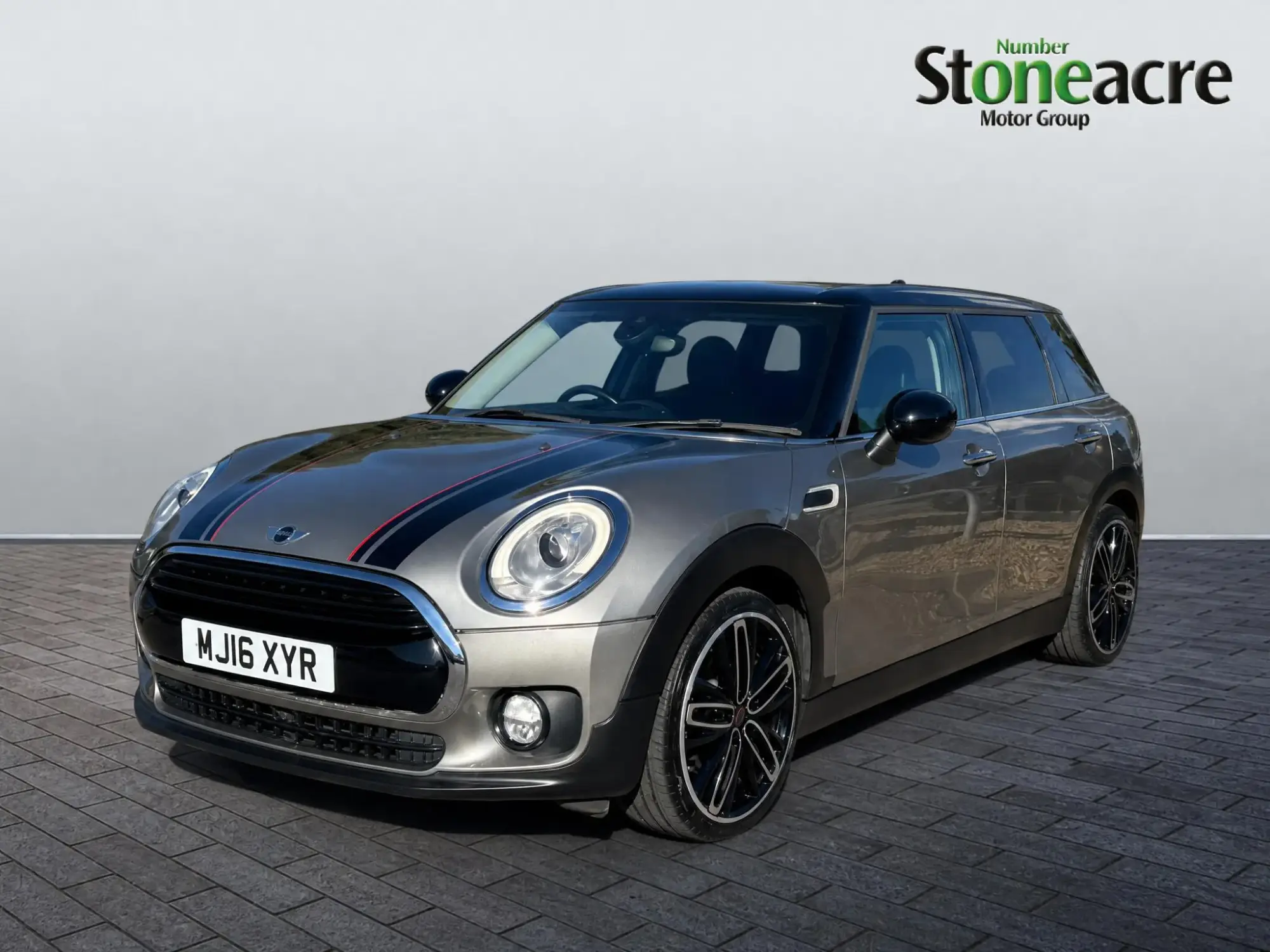 MINI Clubman Clubman Cooper MJ16XYR Image 3