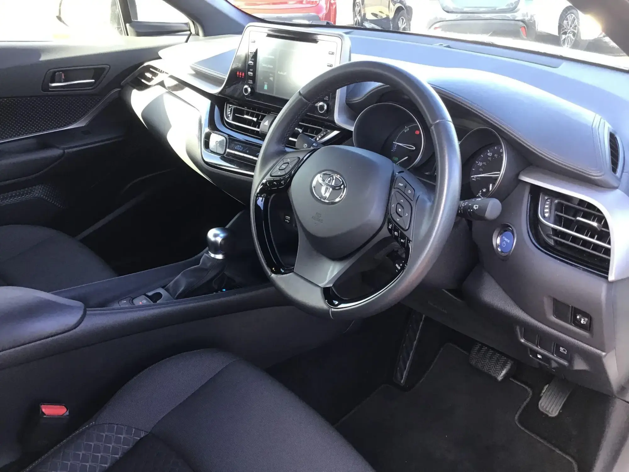 Toyota C-HR Self-Charging Hybrid Image 7 Toyota C-HR Self-Charging Hybrid Image 7