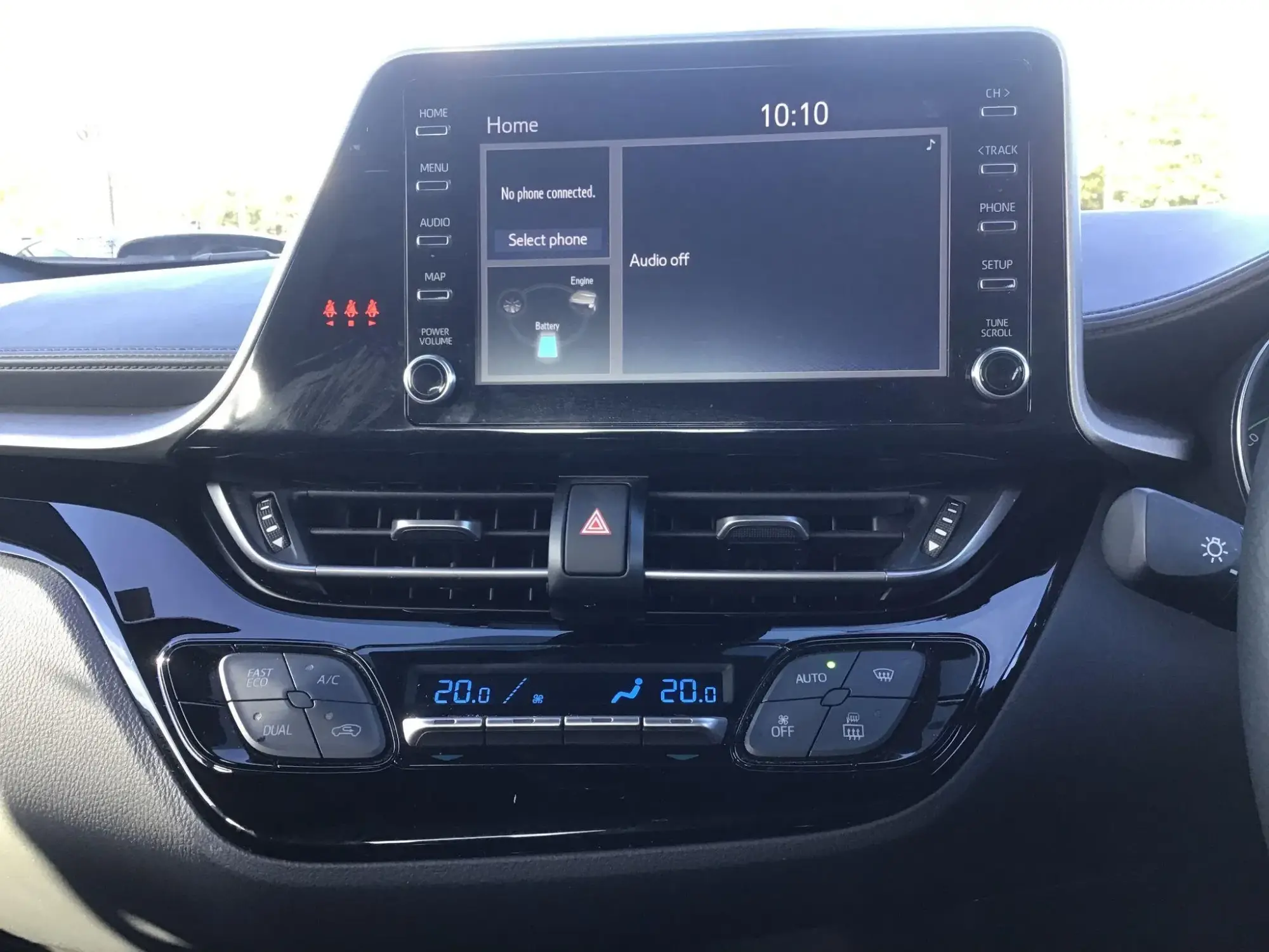 Toyota C-HR Self-Charging Hybrid Image 8 Toyota C-HR Self-Charging Hybrid Image 8