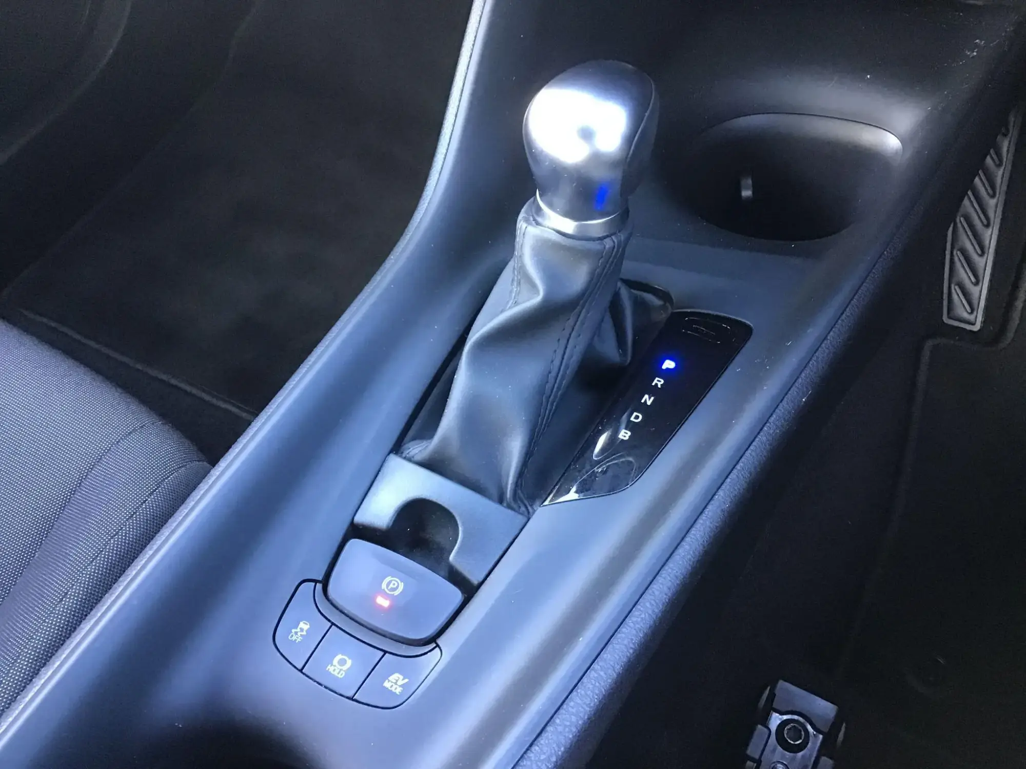 Toyota C-HR Self-Charging Hybrid Image 9 Toyota C-HR Self-Charging Hybrid Image 9