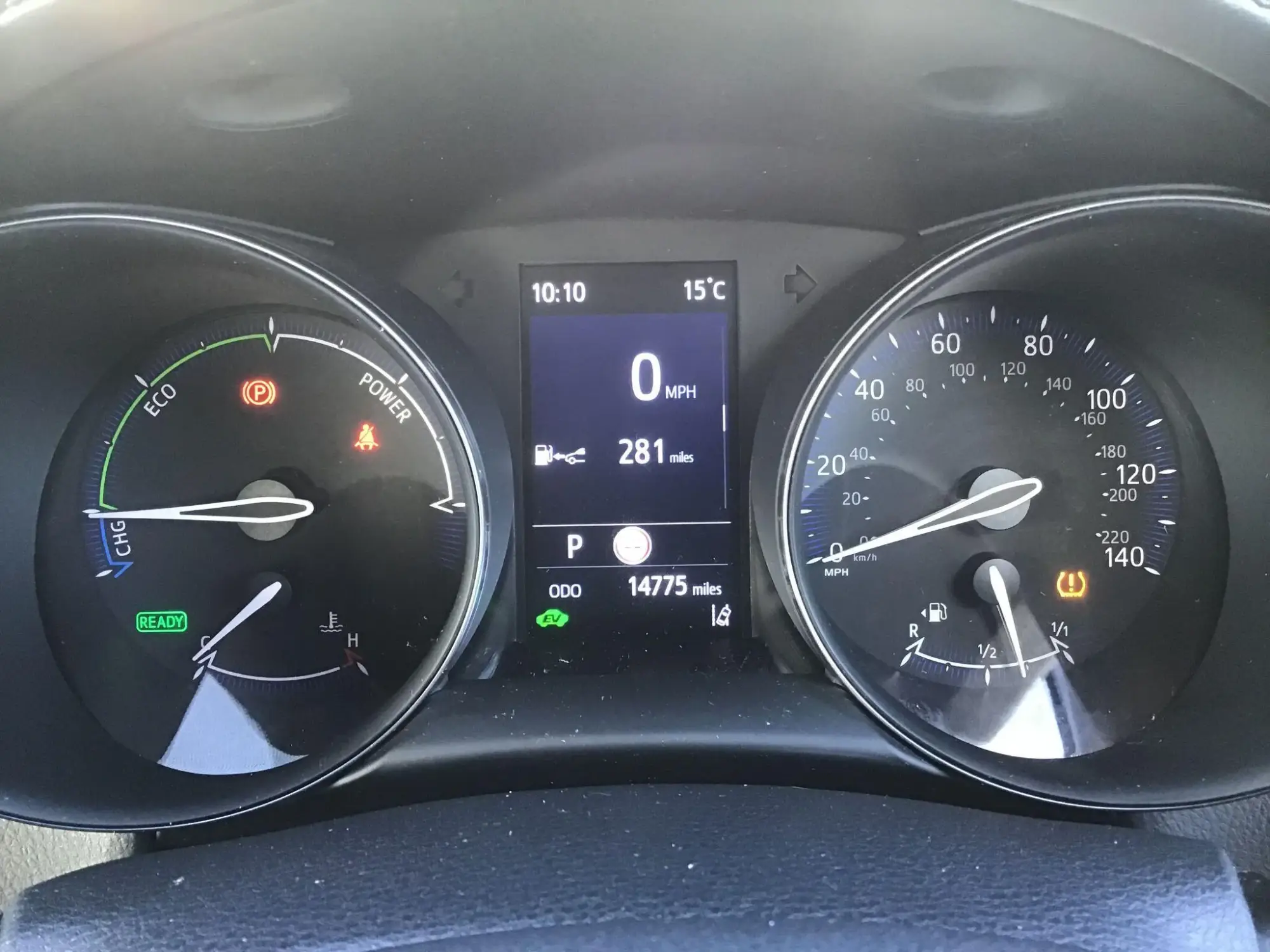 Toyota C-HR Self-Charging Hybrid Image 11 Toyota C-HR Self-Charging Hybrid Image 11