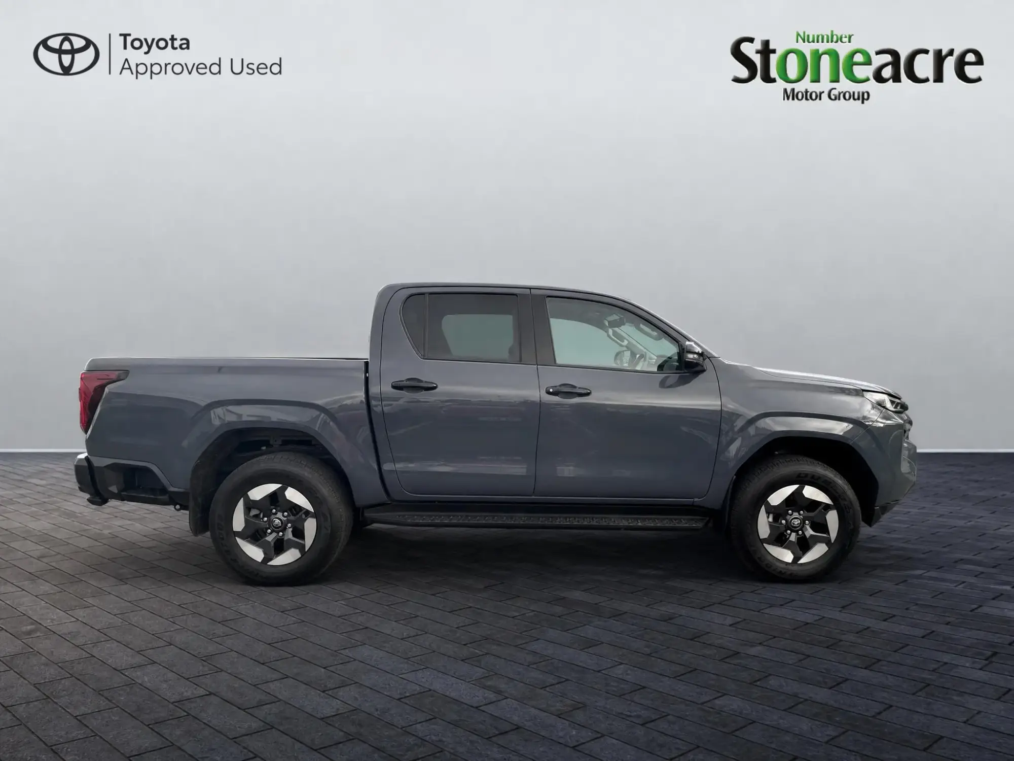 Toyota Hilux Image 2 Toyota Hilux Image 2
