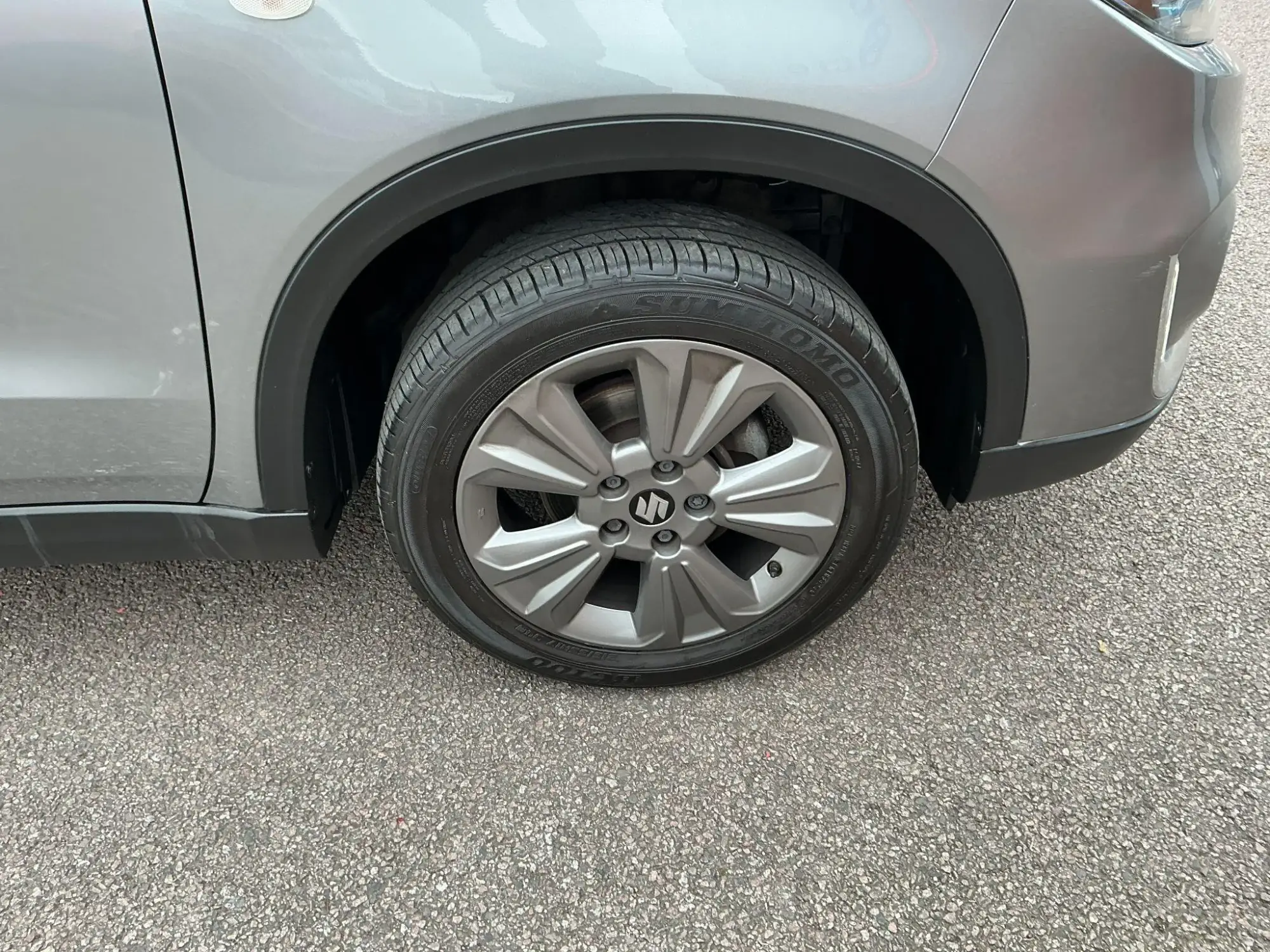 Suzuki Vitara Image 12