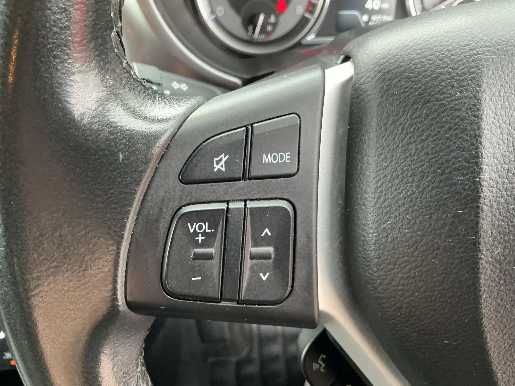 Suzuki Vitara Image 25