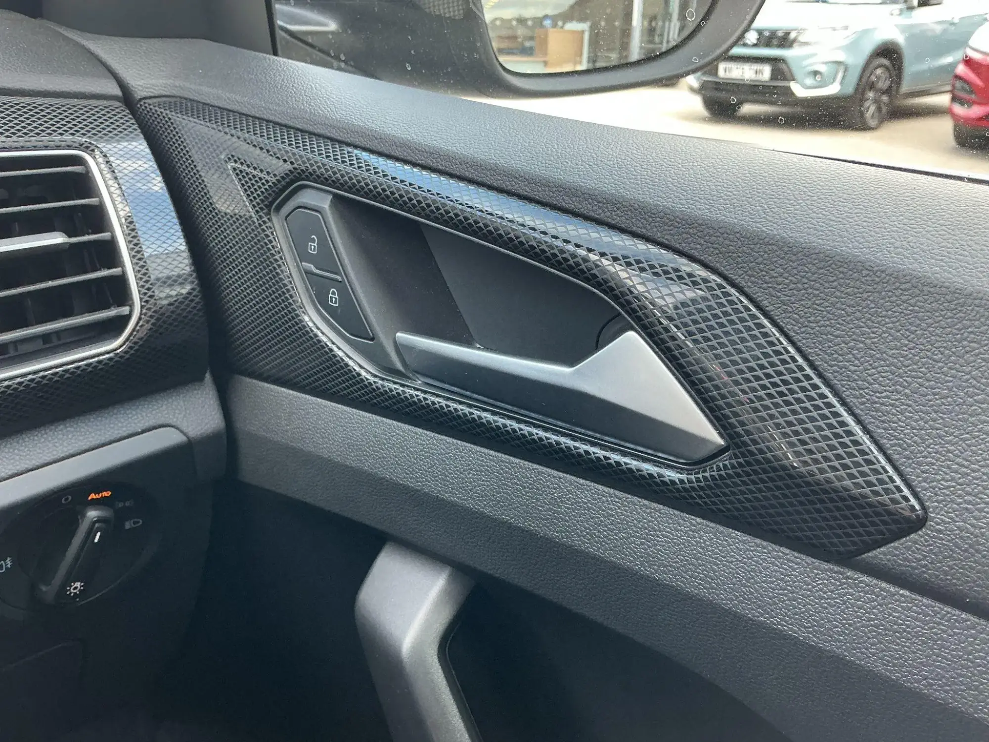 Volkswagen T-Cross Image 22