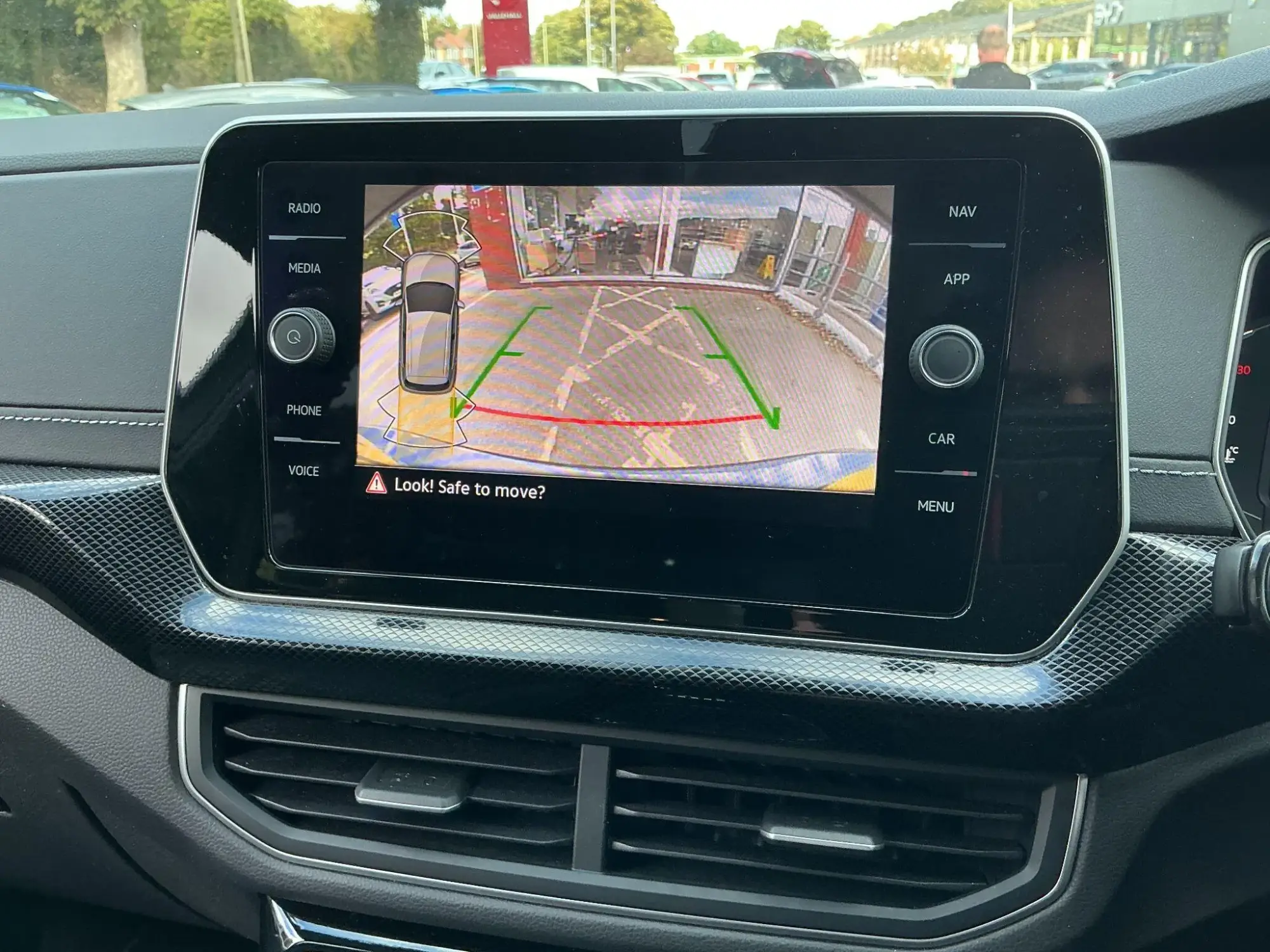 Volkswagen T-Cross Image 25