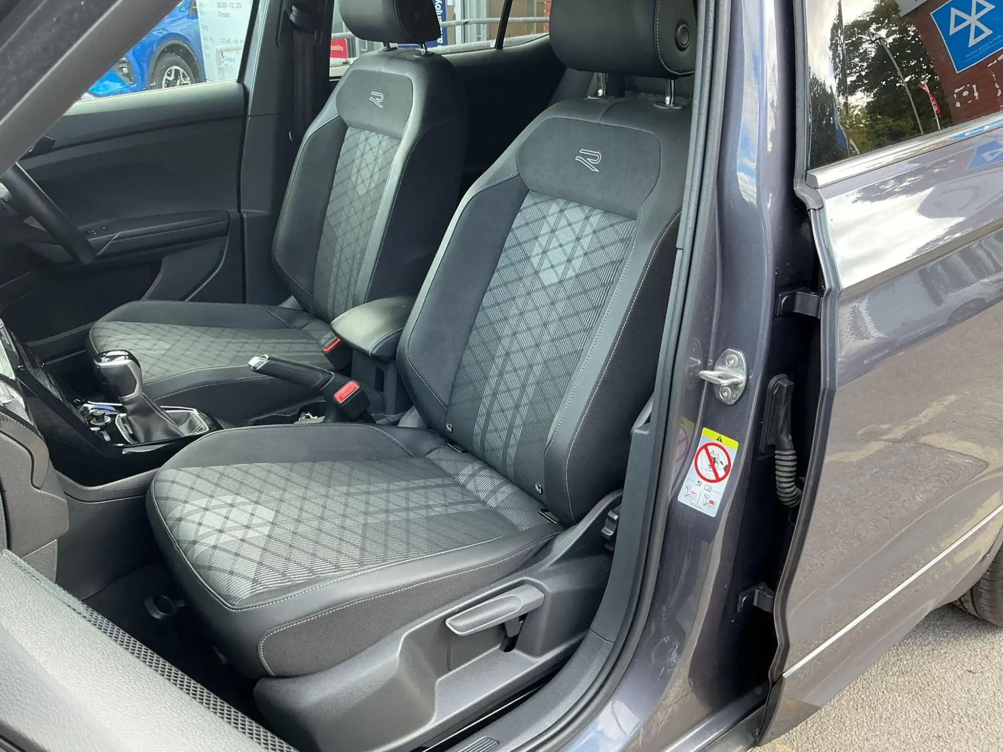 Volkswagen T-Cross Image 32