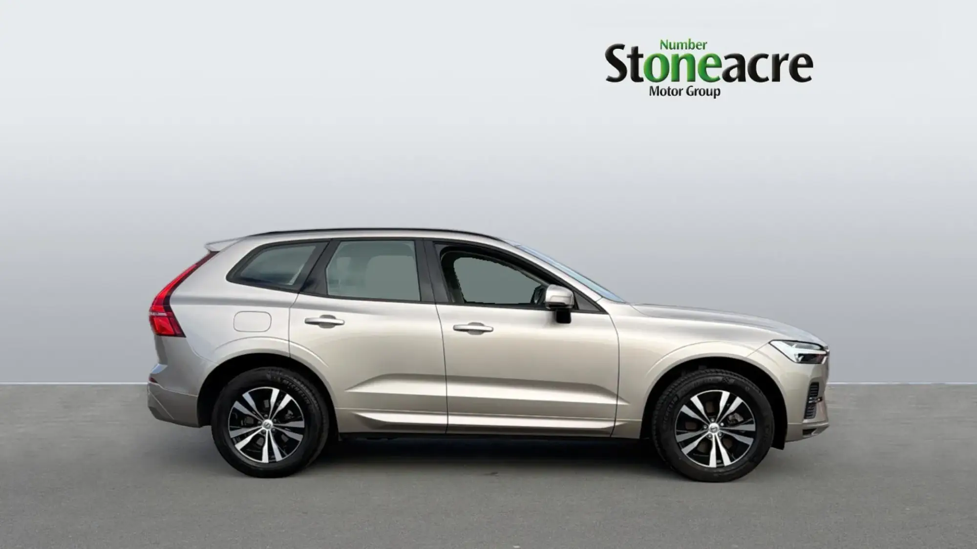 Volvo XC60 Core B5 AWD Mild Hybrid Petrol YW23FSL Image 3 Volvo XC60 Core B5 AWD Mild Hybrid Petrol YW23FSL Image 3