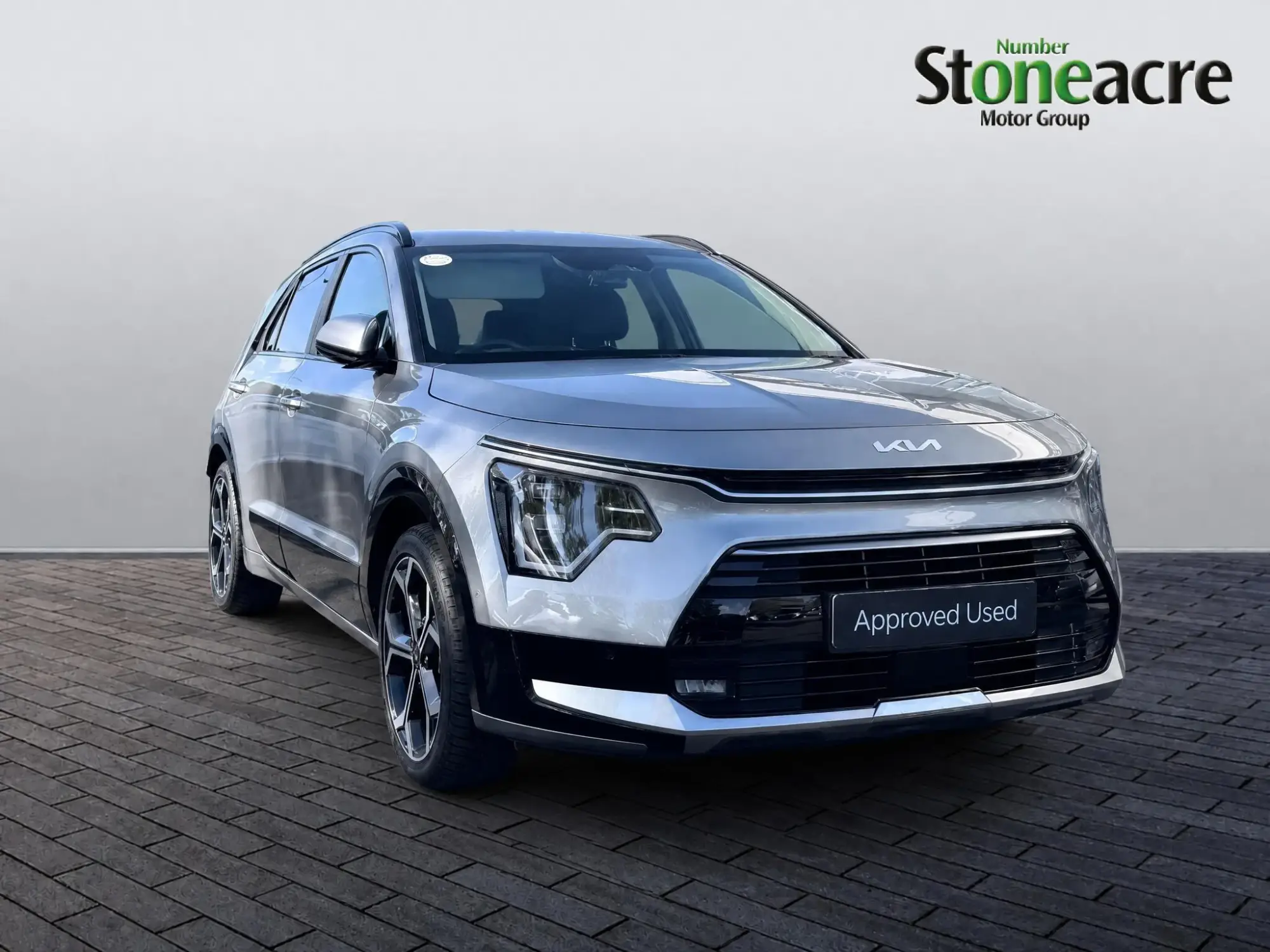 Kia Niro Hybrid 1.6 GDi Hybrid 4 5dr DCT MK19PER Image 1 Kia Niro Hybrid 1.6 GDi Hybrid 4 5dr DCT MK19PER Image 1