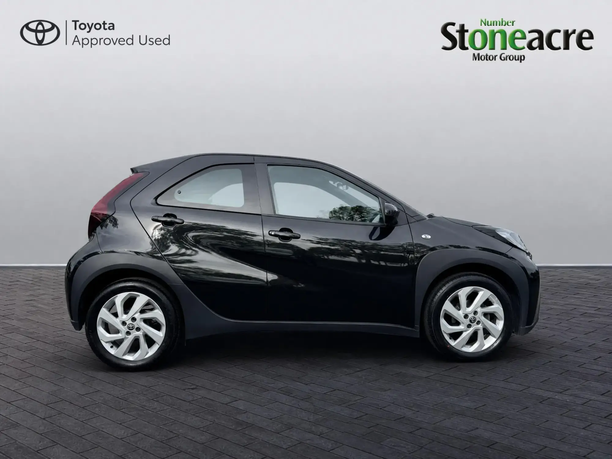 Toyota Aygo X 1.0 VVT-i Pure 5dr NU74TXK Image 2 Toyota Aygo X 1.0 VVT-i Pure 5dr NU74TXK Image 2