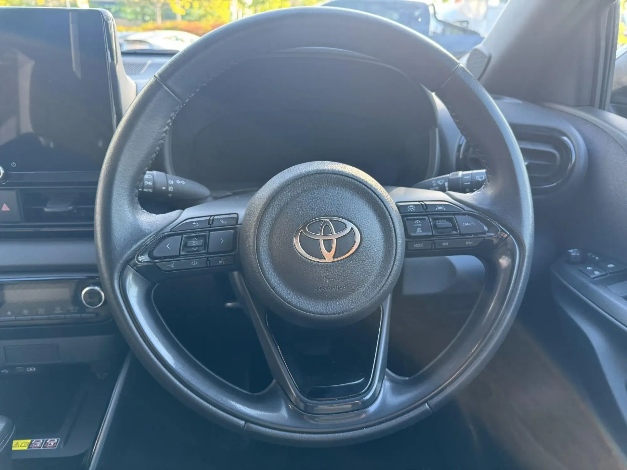 Toyota Yaris Hybrid Image 17
