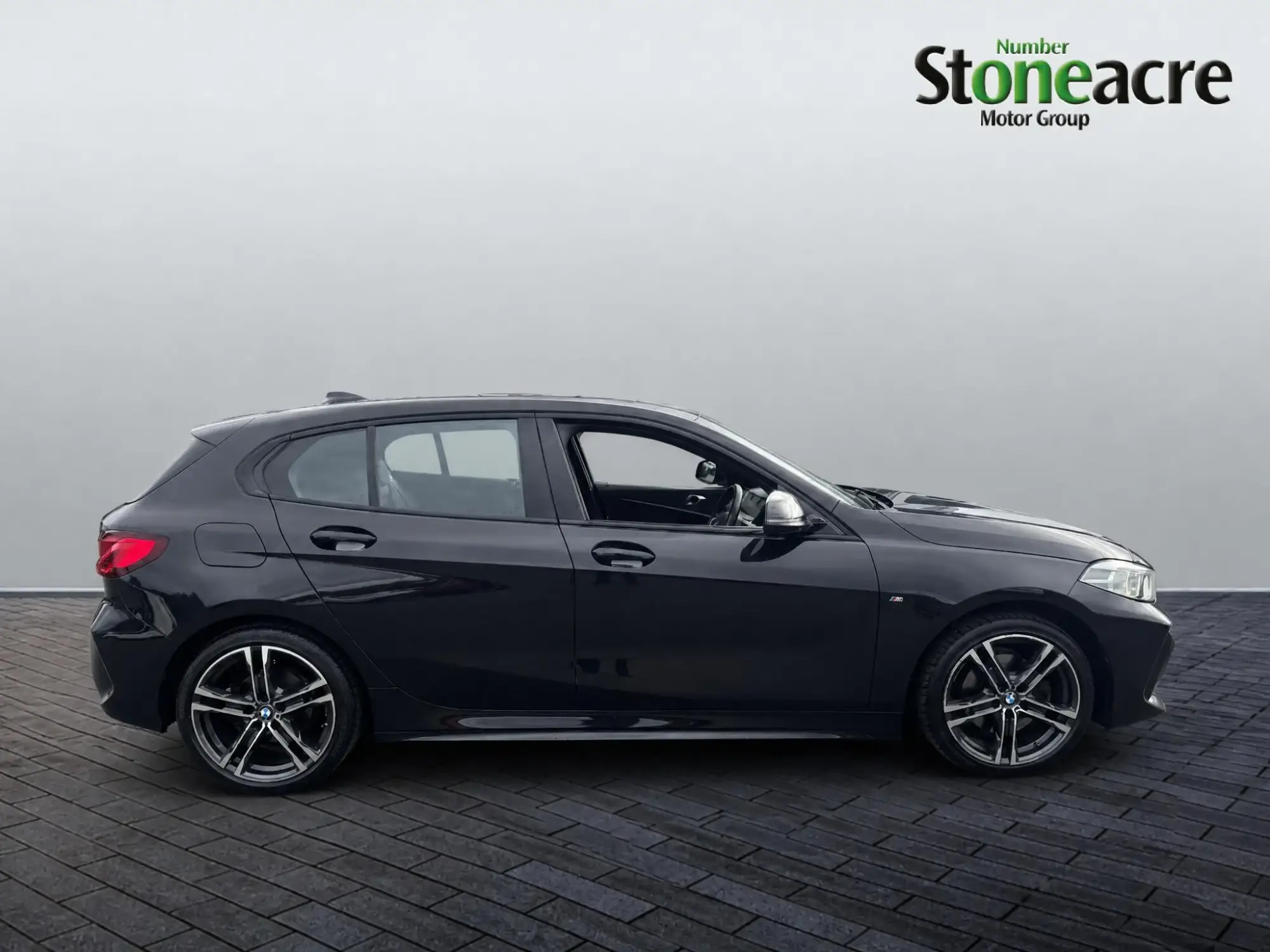BMW 1 Series 1.5 118i M Sport (LCP) DCT Euro 6 (s/s) 5dr WN73LFU Image 2 BMW 1 Series 1.5 118i M Sport (LCP) DCT Euro 6 (s/s) 5dr WN73LFU Image 2