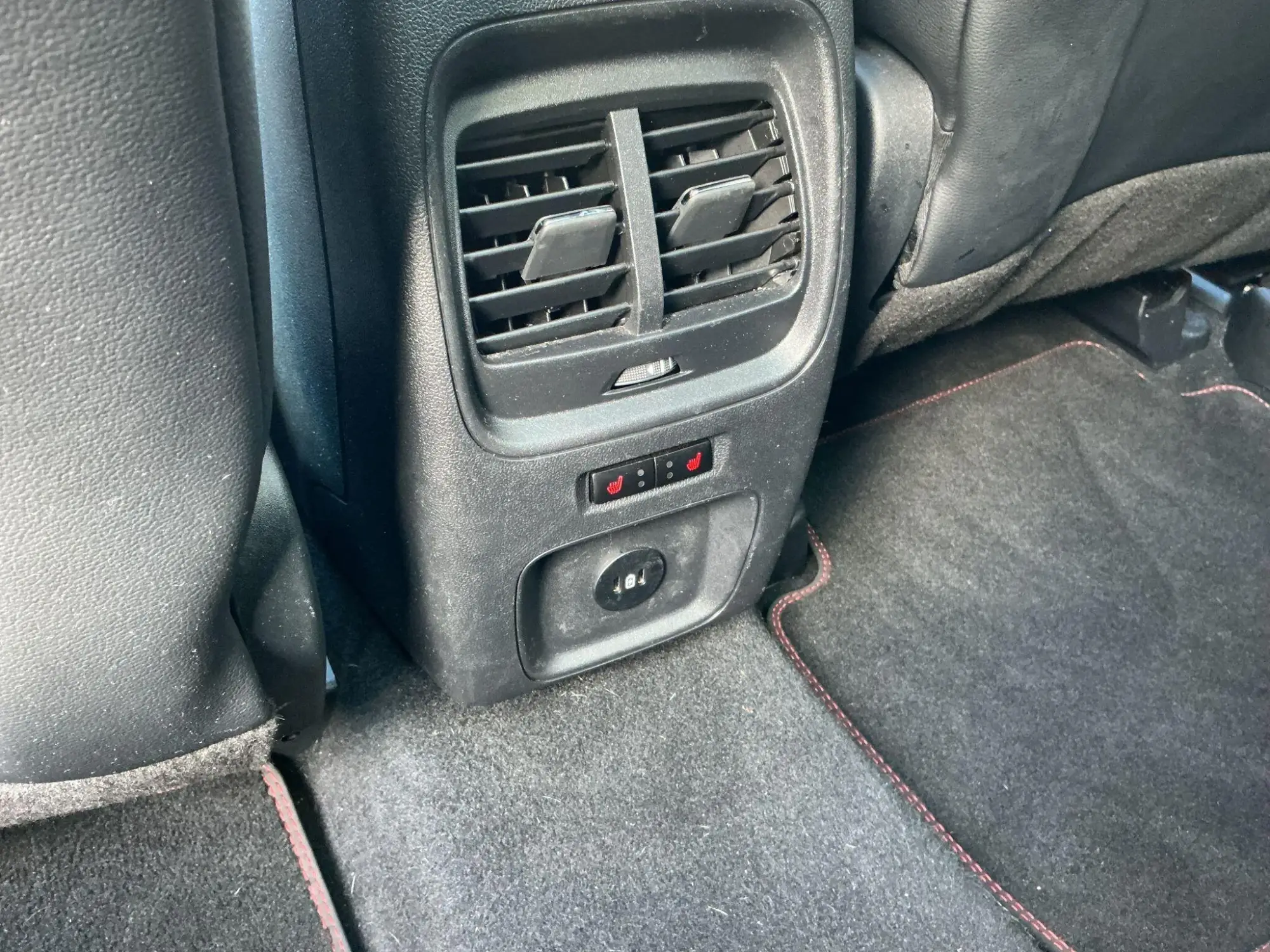 Ford Kuga Hybrid Image 18 Ford Kuga Hybrid Image 18