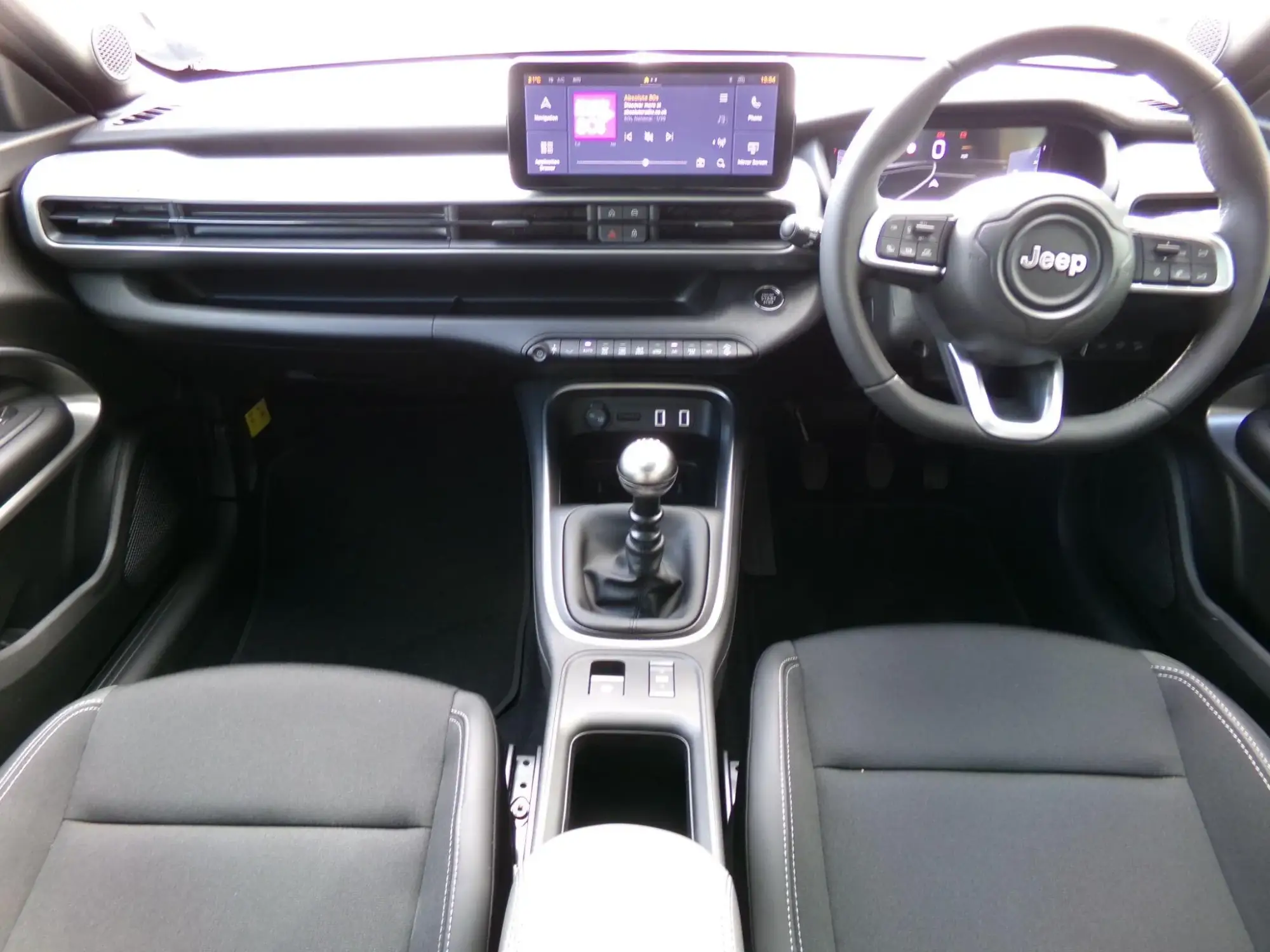 Jeep Avenger Image 9