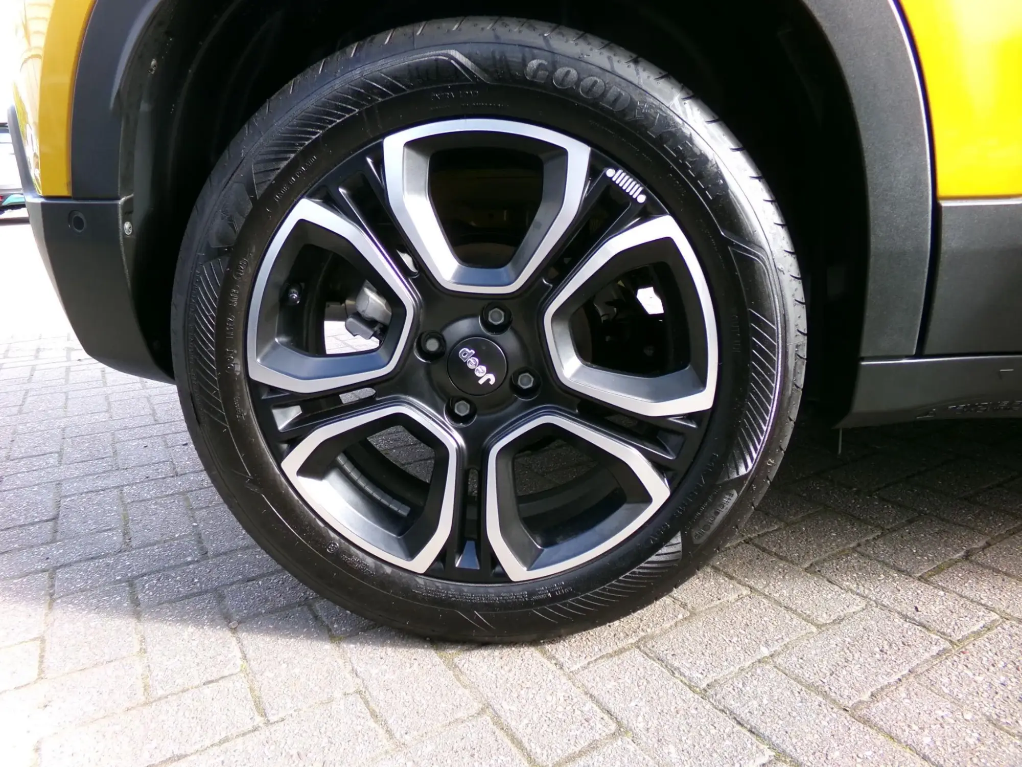 Jeep Avenger Image 17