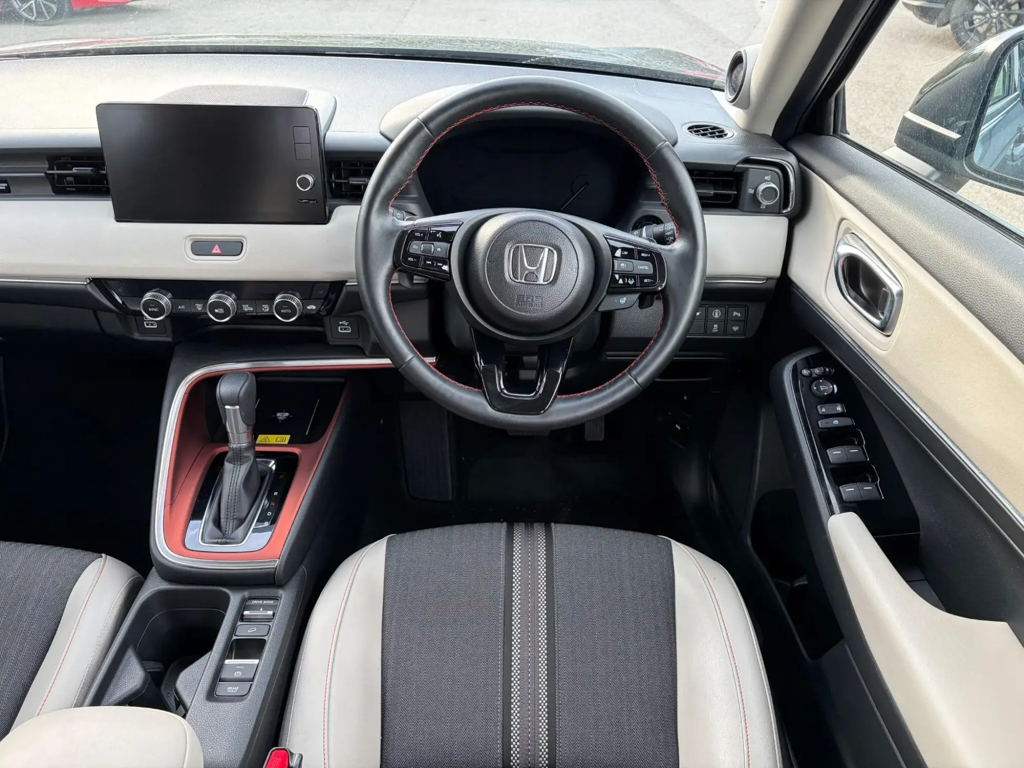 Honda HR-V Hybrid Image 11