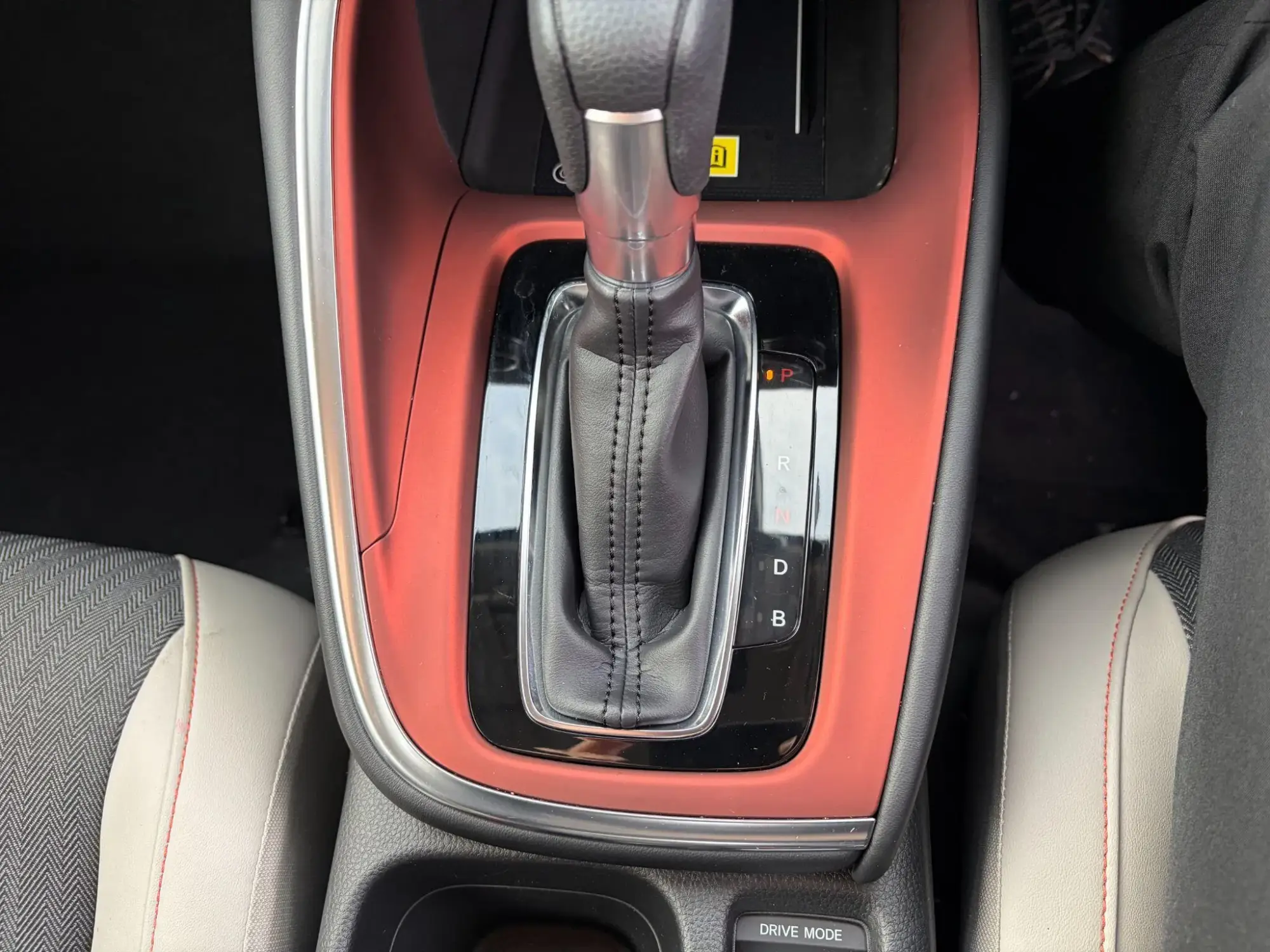 Honda HR-V Hybrid Image 12