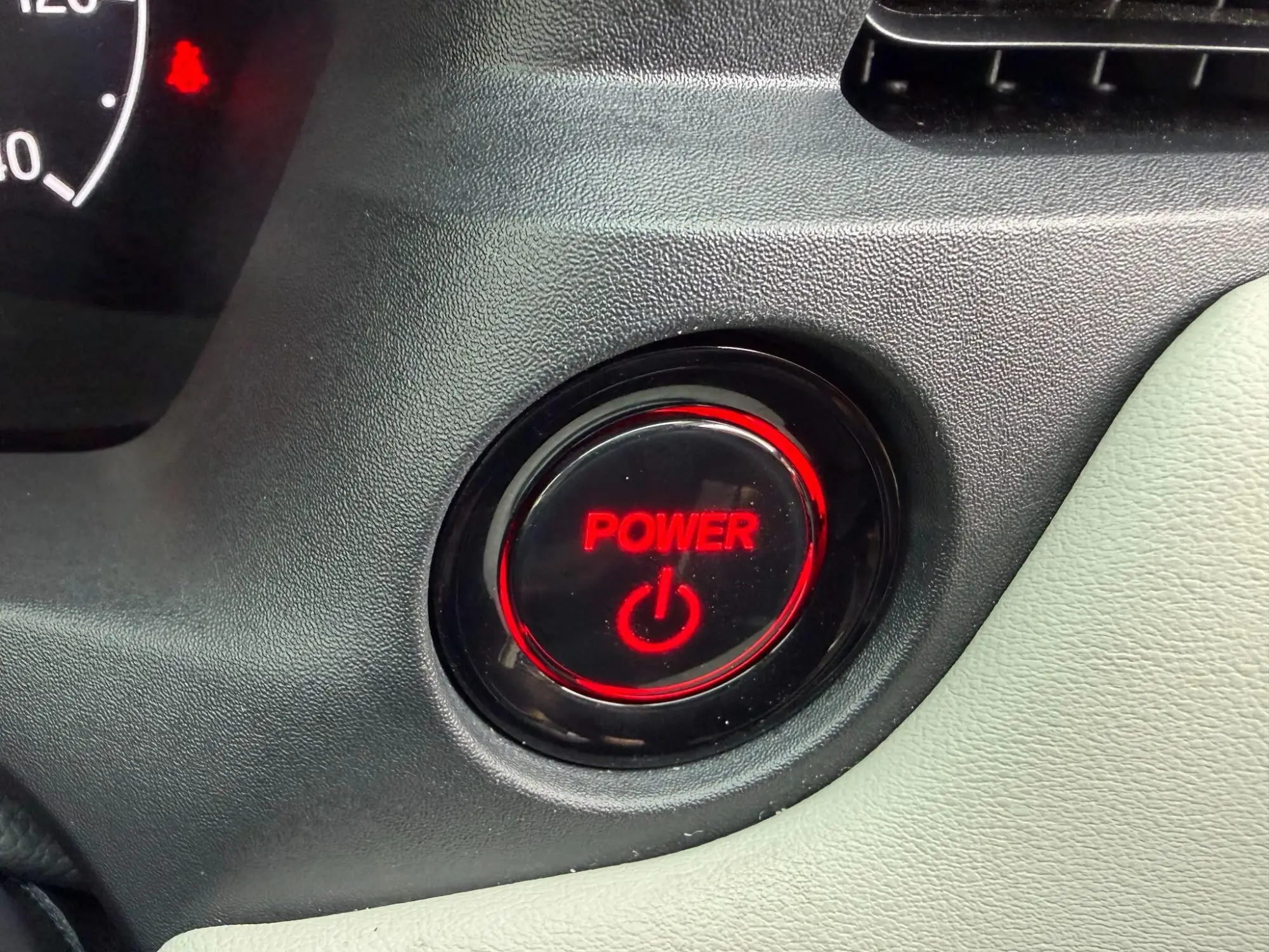 Honda HR-V Hybrid Image 24