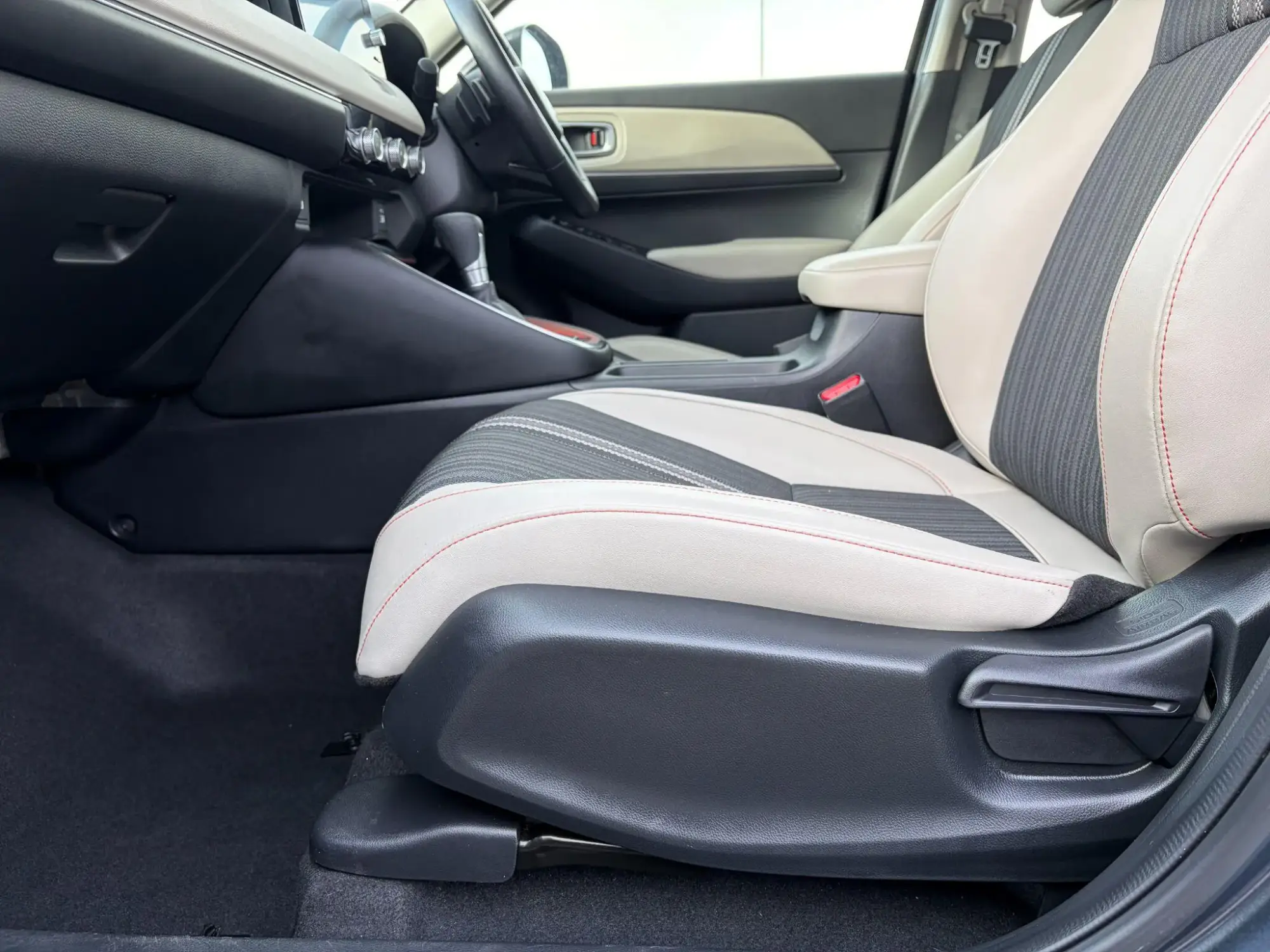 Honda HR-V Hybrid Image 33