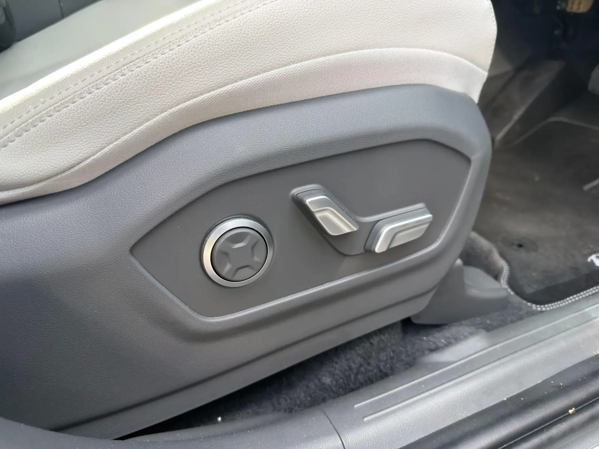 Hyundai SANTA FE Image 13 Hyundai SANTA FE Image 13