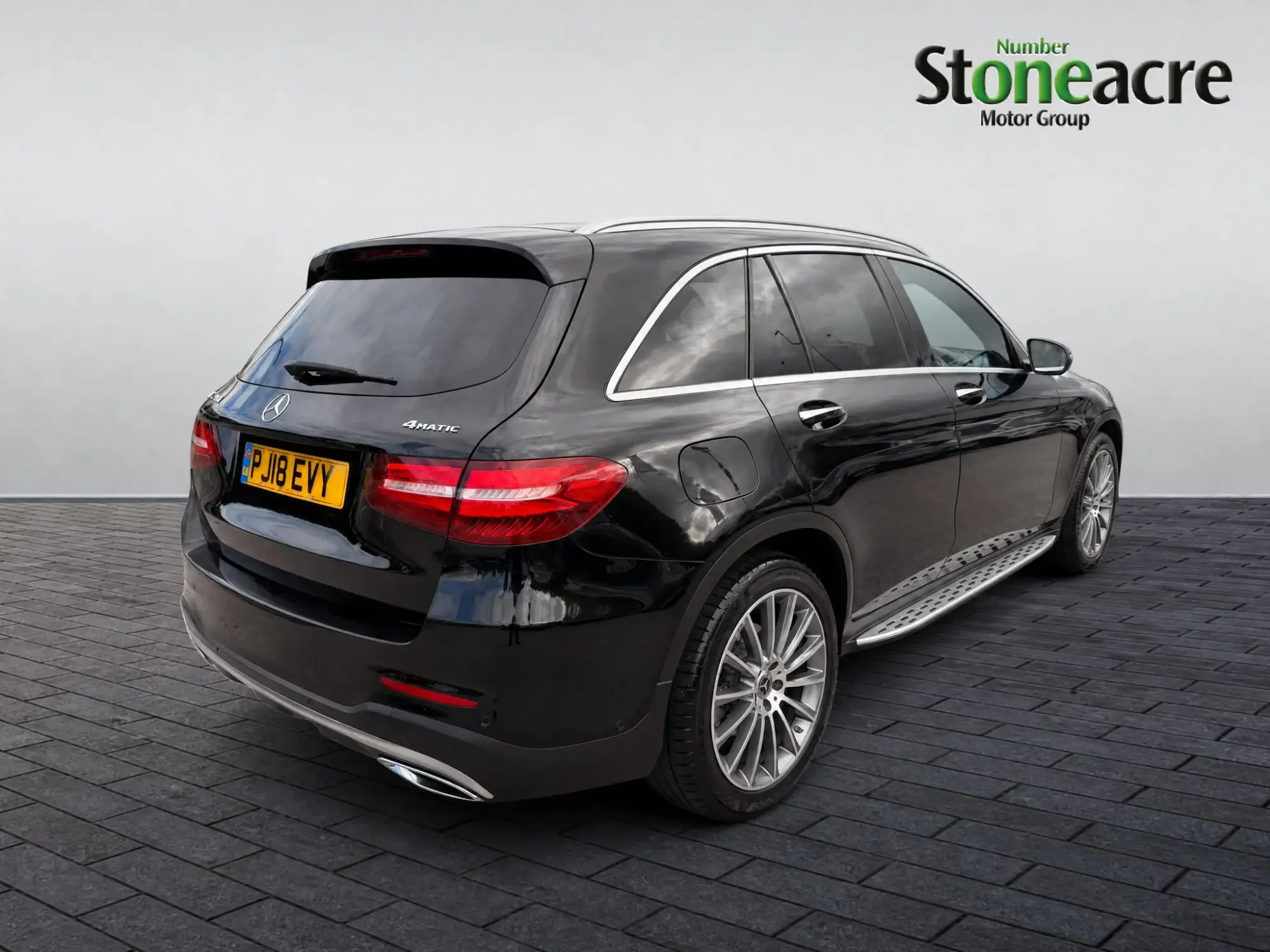 Mercedes-Benz GLC 2.1 GLC250d AMG Line (Premium) G-Tronic+ 4MATIC Euro 6 (s/s) 5dr PJ18EVY Image 3 Mercedes-Benz GLC 2.1 GLC250d AMG Line (Premium) G-Tronic+ 4MATIC Euro 6 (s/s) 5dr PJ18EVY Image 3