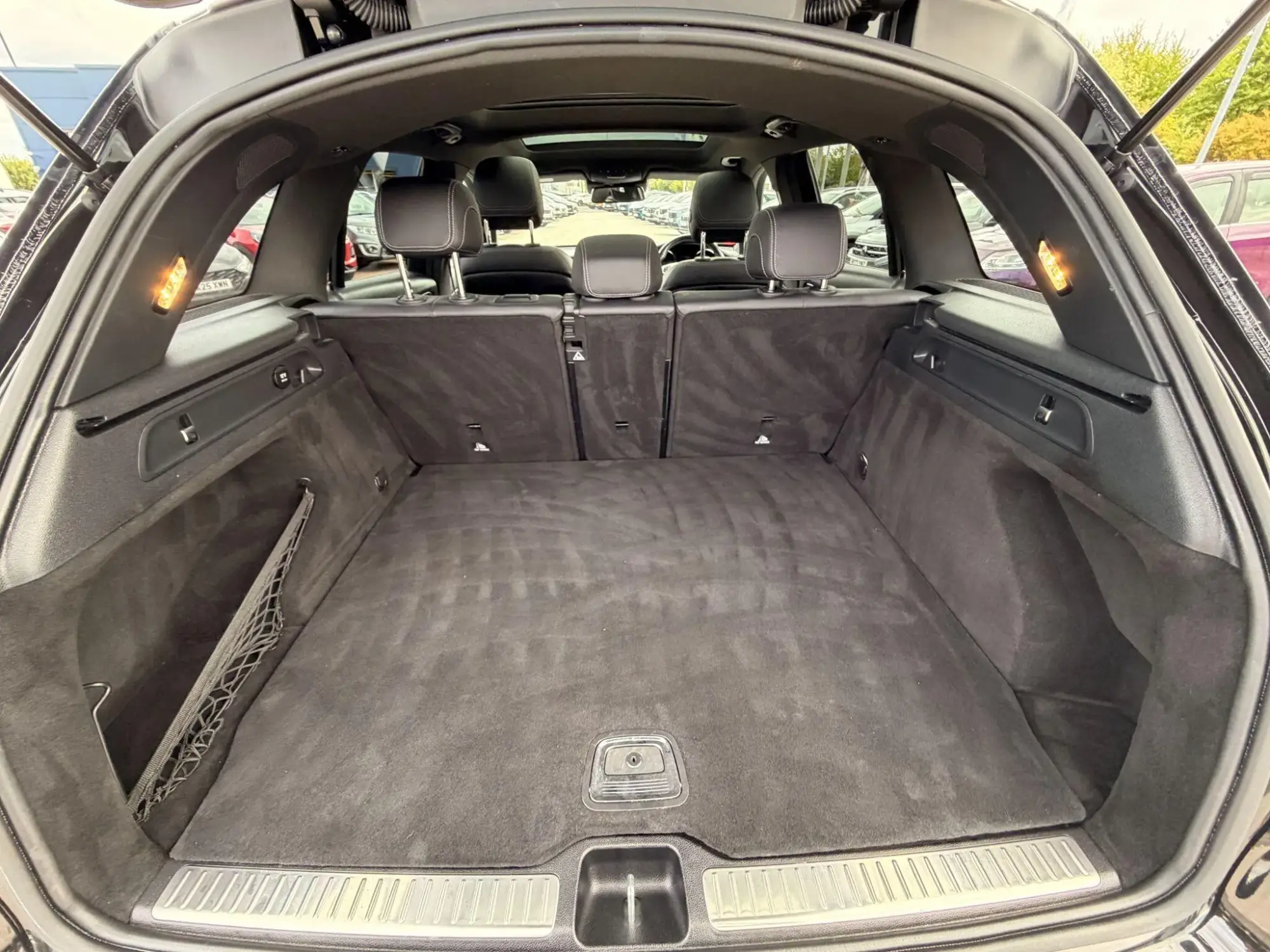 Mercedes-Benz GLC Image 9 Mercedes-Benz GLC Image 9