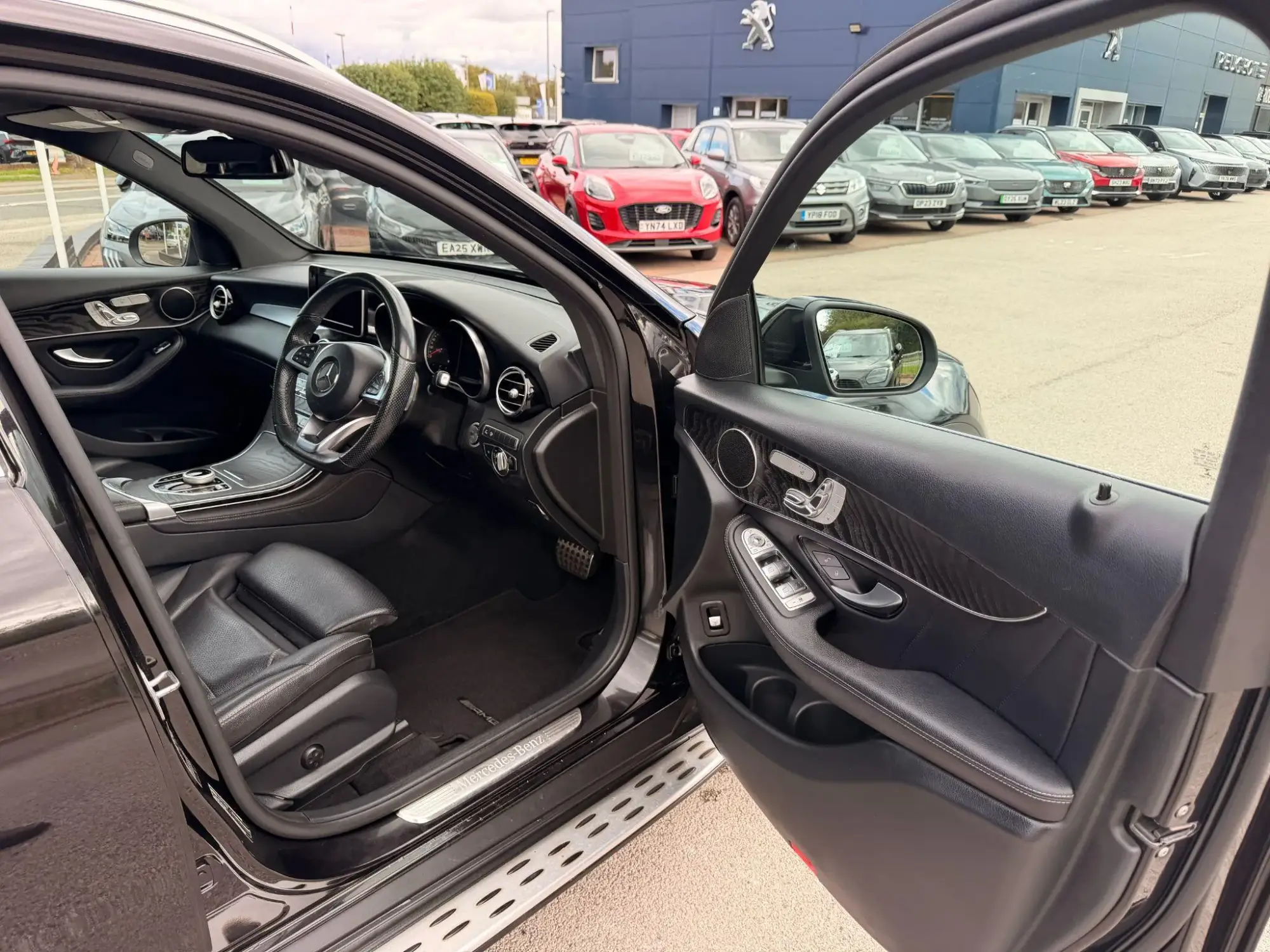 Mercedes-Benz GLC Image 10 Mercedes-Benz GLC Image 10