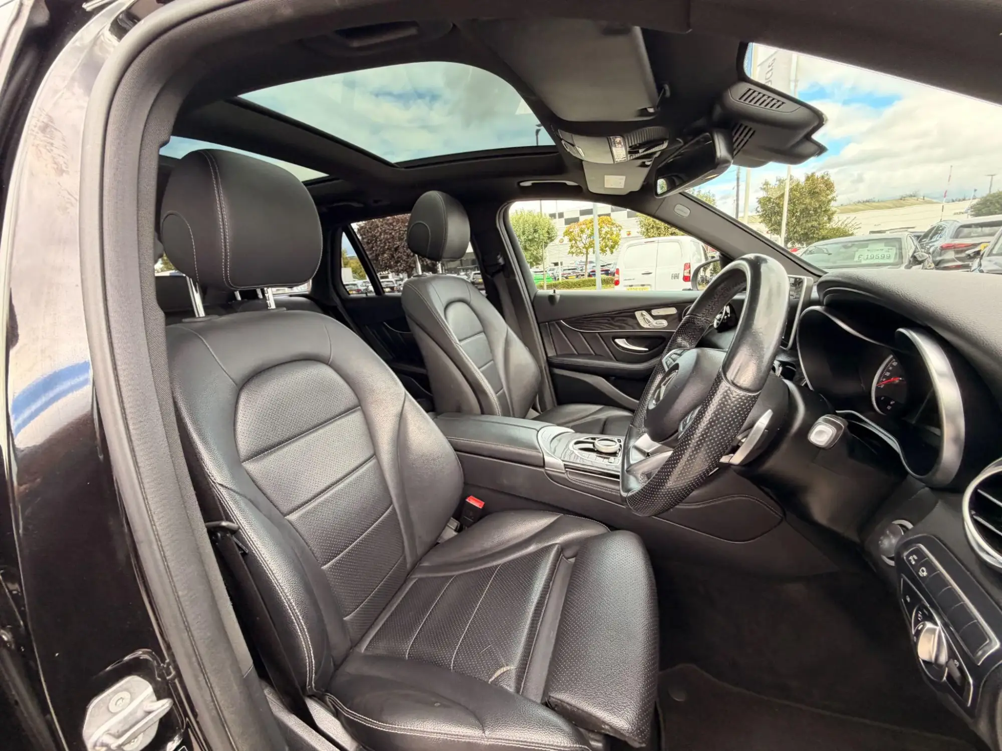 Mercedes-Benz GLC Image 12 Mercedes-Benz GLC Image 12