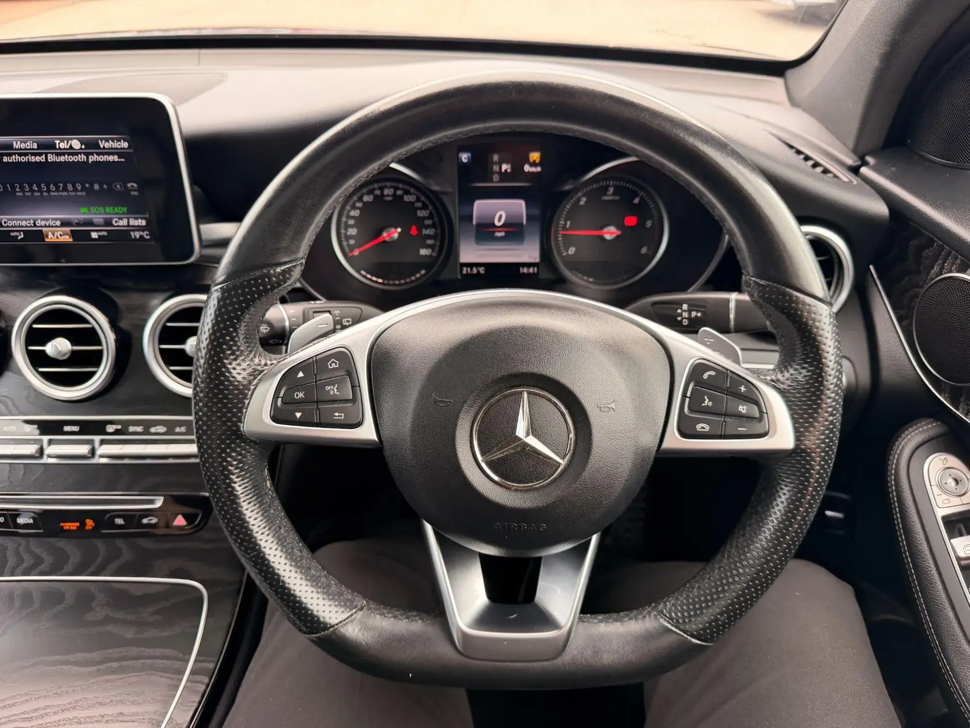 Mercedes-Benz GLC Image 24 Mercedes-Benz GLC Image 24