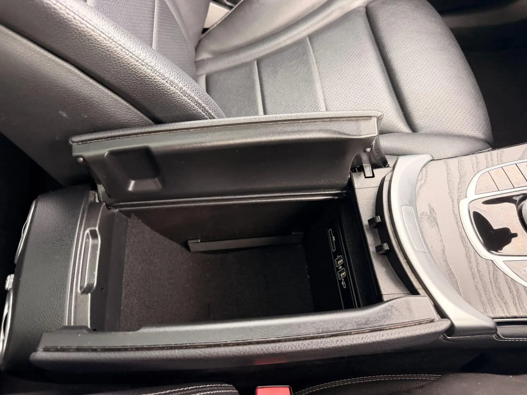 Mercedes-Benz GLC Image 37 Mercedes-Benz GLC Image 37