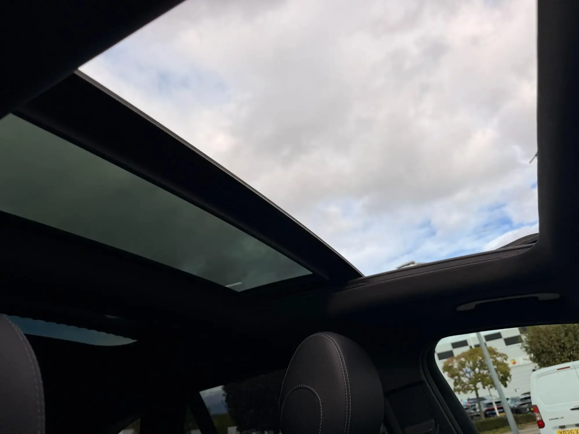 Mercedes-Benz GLC Image 39 Mercedes-Benz GLC Image 39
