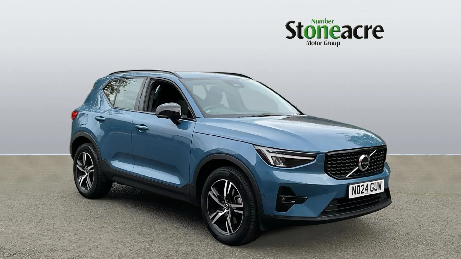 2024 Volvo XC40