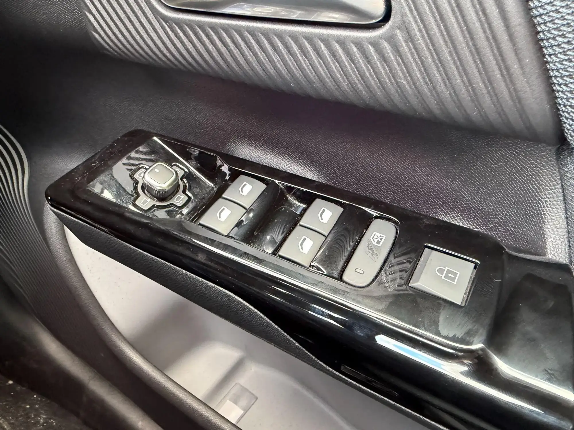 Citroen C5 Aircross Image 17 Citroen C5 Aircross Image 17