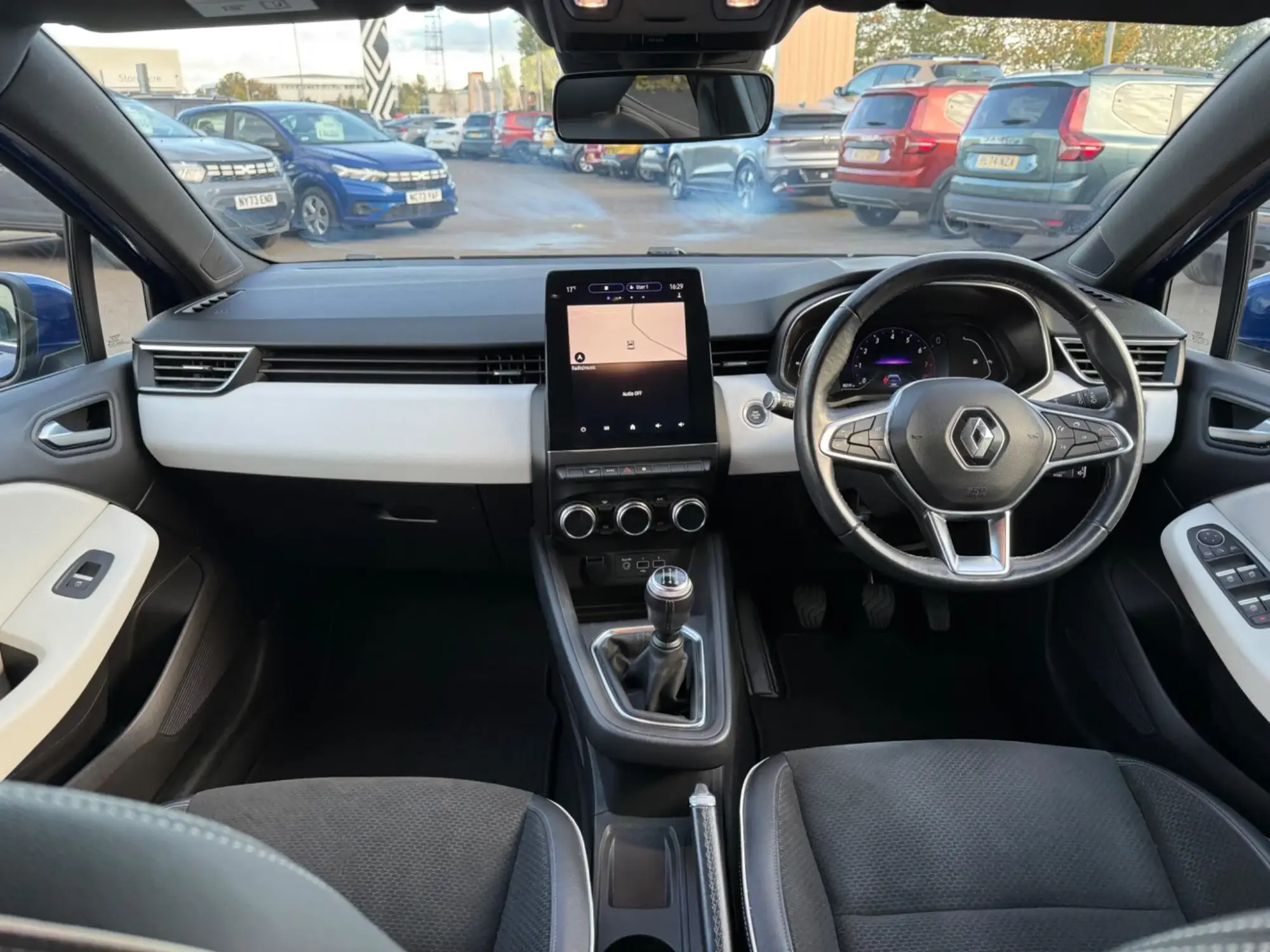 Renault Clio Image 13