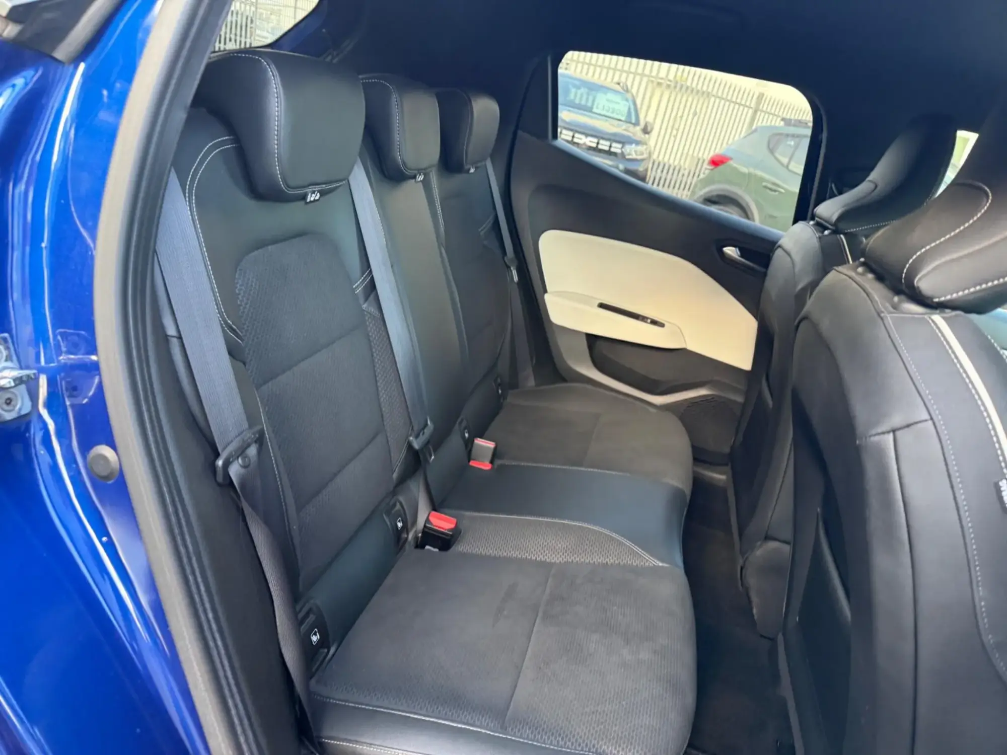 Renault Clio Image 17