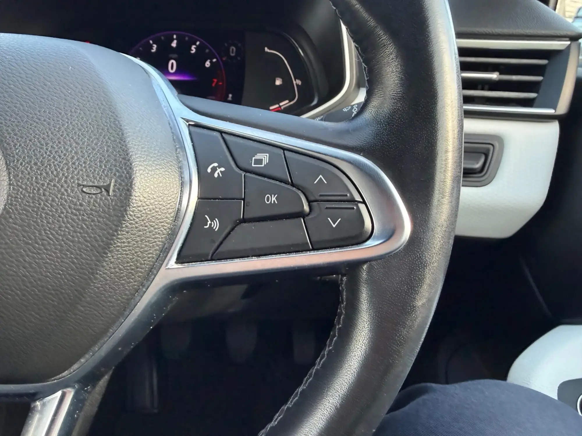 Renault Clio Image 32