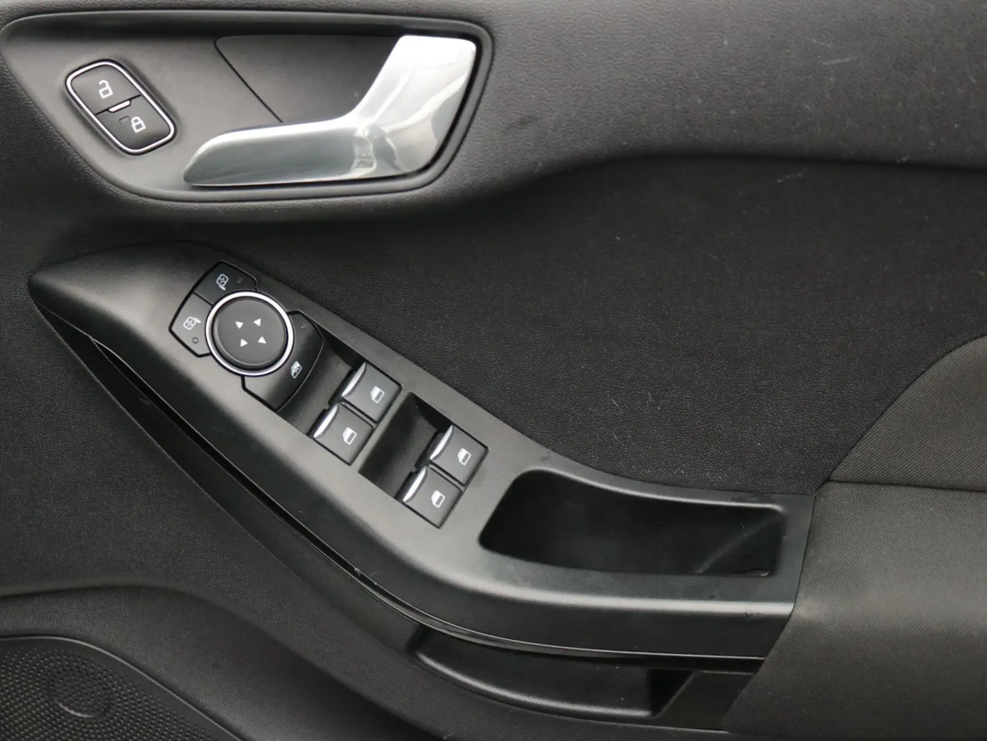 Ford Fiesta Image 26