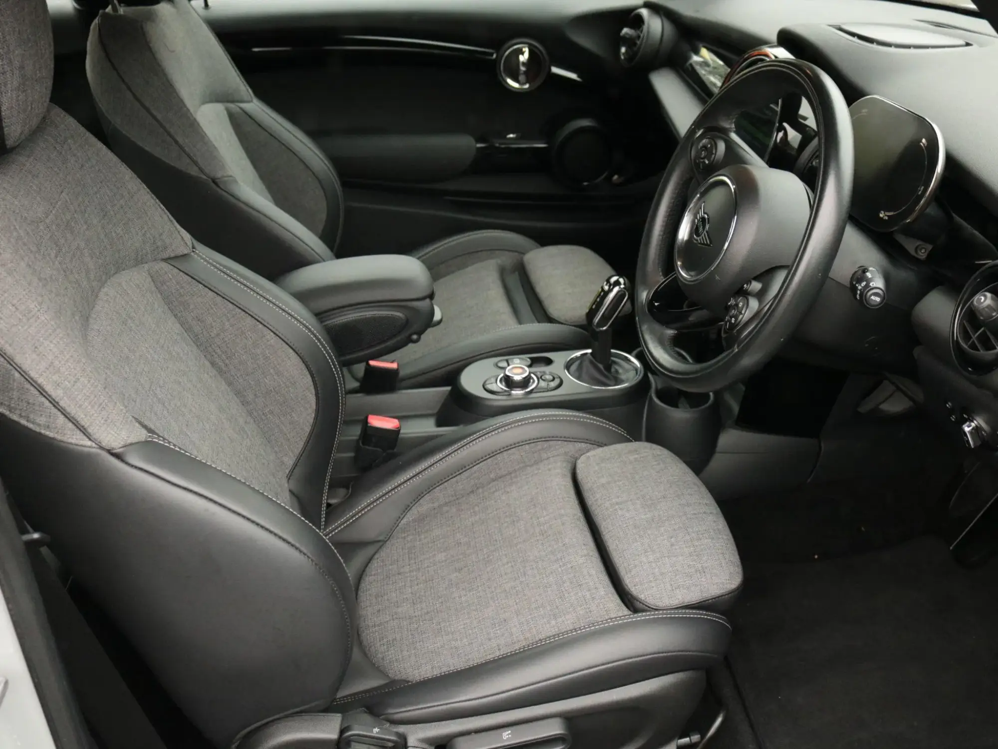 MINI Electric Hatch Image 14