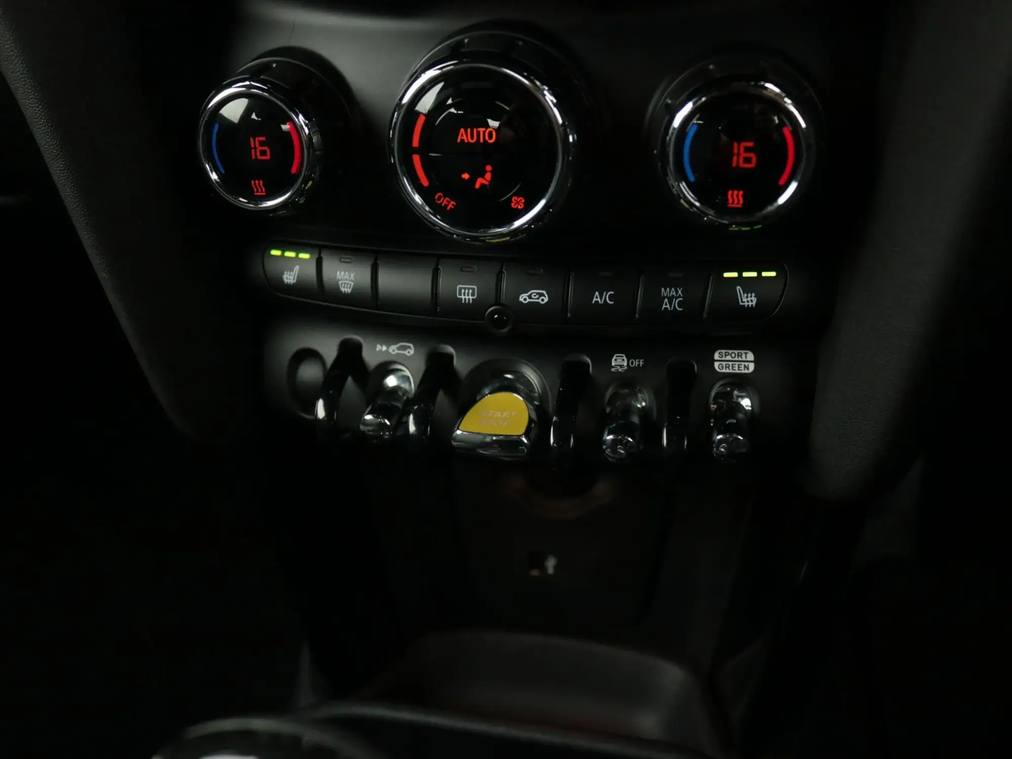 MINI Electric Hatch Image 22